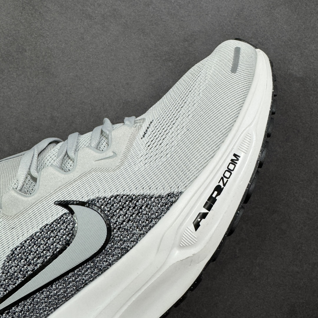 图片[5]-【GQ福利】奥莱ZP单 专柜货品 Nike Pegasus 41 代飞马专业跑鞋 5000双极限清仓 售后无忧 NK Air Zoom Pegasus 41登月 飞马跑鞋 鞋面采用外层由韧性纱线+内层网眼布的设计，在确保稳定性和耐久性的同时，也保证了贴合舒适及透气性能 此外，鞋带孔也从飞线变为全新板带设计，提供更加舒适的锁定贴合 中底方面为 全掌react泡棉+内嵌前后掌双Zoom Air气垫的配置组合，经典的华夫格大底则能确保抓地 尺码：36-45 货号：FD2722-022 编码：QGA180190-选品中心