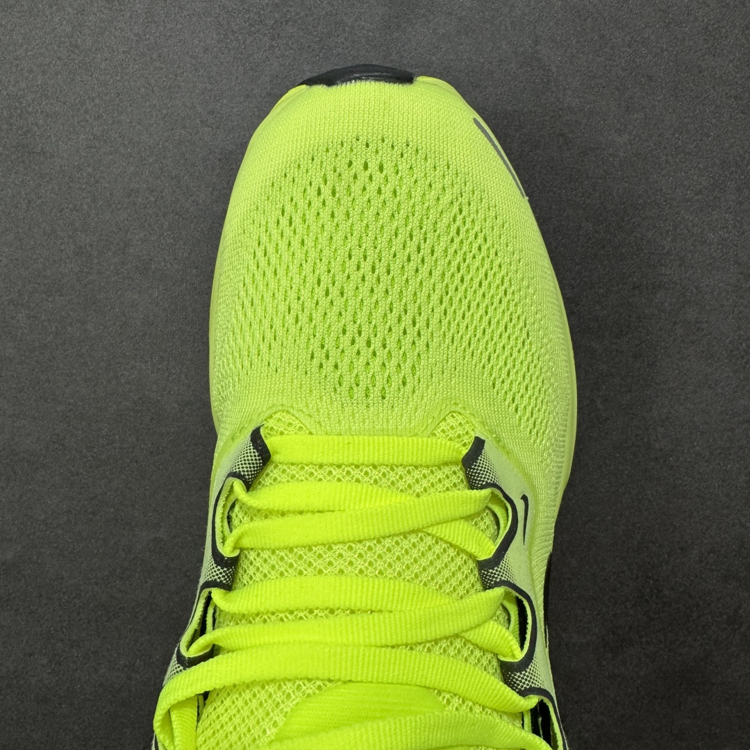 图片[8]-【GQ福利】奥莱ZP单 专柜货品 Nike Pegasus 41 代飞马专业跑鞋 5000双极限清仓 售后无忧 NK Air Zoom Pegasus 41登月 飞马跑鞋 鞋面采用外层由韧性纱线+内层网眼布的设计，在确保稳定性和耐久性的同时，也保证了贴合舒适及透气性能 此外，鞋带孔也从飞线变为全新板带设计，提供更加舒适的锁定贴合 中底方面为 全掌react泡棉+内嵌前后掌双Zoom Air气垫的配置组合，经典的华夫格大底则能确保抓地 尺码：36-45 编码：QGA180190-选品中心