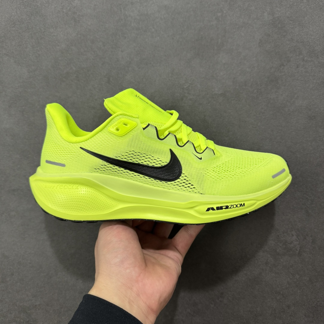 【GQ福利】奥莱ZP单 专柜货品 Nike Pegasus 41 代飞马专业跑鞋 5000双极限清仓 售后无忧 NK Air Zoom Pegasus 41登月 飞马跑鞋 鞋面采用外层由韧性纱线+内层网眼布的设计,在确保稳定性和耐久性的同时,也保证了贴合舒适及透气性能 此外,鞋带孔也从飞线变为全新板带设计,提供更加舒适的锁定贴合 中底方面为 全掌react泡棉+内嵌前后掌双Zoom Air气垫的配置组合,经典的华夫格大底则能确保抓地 尺码:36-45 编码:QGA180190-选品中心