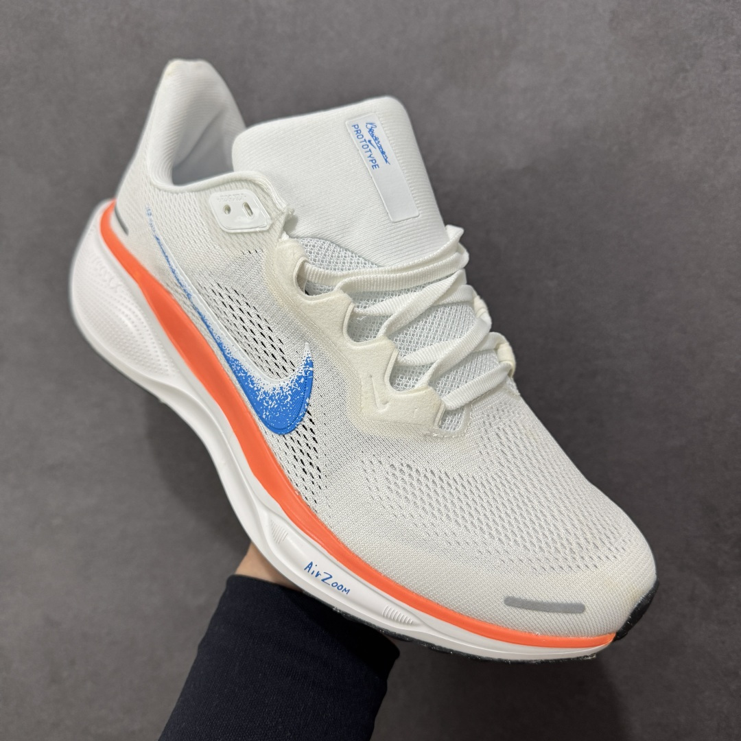 图片[3]-【GQ福利】奥莱ZP单 专柜货品 Nike Pegasus 41 代飞马专业跑鞋 5000双极限清仓 售后无忧 NK Air Zoom Pegasus 41登月 飞马跑鞋 鞋面采用外层由韧性纱线+内层网眼布的设计，在确保稳定性和耐久性的同时，也保证了贴合舒适及透气性能 此外，鞋带孔也从飞线变为全新板带设计，提供更加舒适的锁定贴合 中底方面为 全掌react泡棉+内嵌前后掌双Zoom Air气垫的配置组合，经典的华夫格大底则能确保抓地 编码：HF0013-900 白蓝橙 尺码：36-45 编码：QGA180190-选品中心
