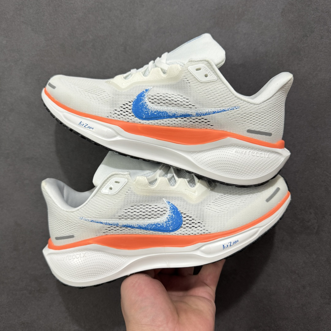 【GQ福利】奥莱ZP单 专柜货品 Nike Pegasus 41 代飞马专业跑鞋 5000双极限清仓 售后无忧 NK Air Zoom Pegasus 41登月 飞马跑鞋 鞋面采用外层由韧性纱线+内层网眼布的设计,在确保稳定性和耐久性的同时,也保证了贴合舒适及透气性能 此外,鞋带孔也从飞线变为全新板带设计,提供更加舒适的锁定贴合 中底方面为 全掌react泡棉+内嵌前后掌双Zoom Air气垫的配置组合,经典的华夫格大底则能确保抓地 尺码:36-45 编码:QGA180190-选品中心