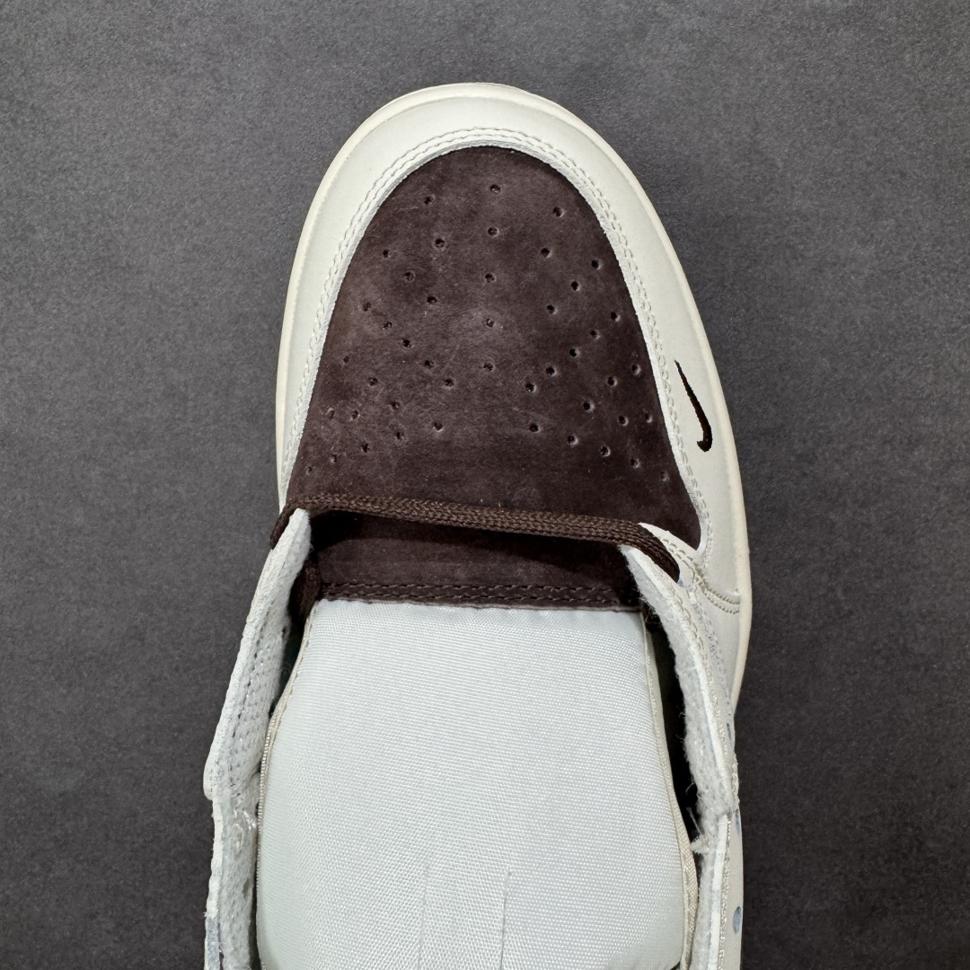 图片[8]-【定制版】Travis Scott x Fragment Design x Jordan Air Jordan 1 Low OG SP “北面三方联名-米棕猪八革” 多方联名合作融合了Travi灰勾s Scott 独特的音乐风格，藤原浩个性的设计风格以及Jordan品牌的经典元素 使其成为一双具有独特身份和价值的鞋子 清新而立体的外观加上联名标识更突出了其独特身份 这种配色方案显示出活力和时尚感 在视觉上引人注目 鞋身的质感和细腻的细节处理使其显得高端而格调十足 这款“倒钩”联名是设计与创意完美结合 融合多方的个性风格是一款备受瞩目的潮流鞋款 低帮休闲板鞋 定制鞋盒 大厂纯原品质出货 超高清洁度 皮料切割干净无任何毛边 细节完美 货号： DM7866-121 尺码： 36 36.5 37.5 38 38.5 39 40 40.5 41 42 42.5 43 44 44.5 45-选品中心