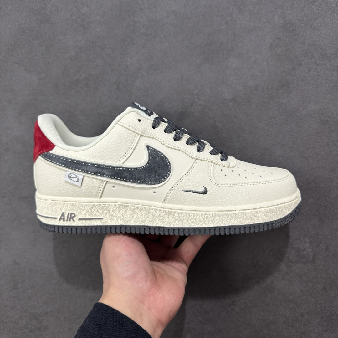 【定制版】Nike Air Force 1\'07 Low 米灰红猪八革 空军一号低帮休闲板鞋 #原楦头原纸板 原装鞋盒 定制五金配件 内置全掌气垫 原厂鞋底 货号:DD1982-325 尺码:36 36.5 37.5 38 38.5 39 40 40.5 41 42 42.5 43 44 44.5 45-选品中心