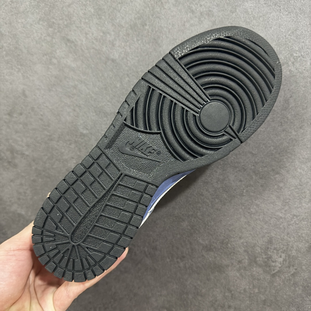 图片[9]-【定制版】Nike SB Dunk Low “路易威登联名——雾霾蓝银勾” 反光效果 高端定制 低帮休闲板鞋 定制鞋盒 大厂纯原品质出货 超高清洁度 皮料切割干净无任何毛边 细节完美 货号：DJ1988-002 尺码：36 36.5 37.5 38 38.5 39 40 40.5 41 42 42.5 43 44 44.5 45-选品中心