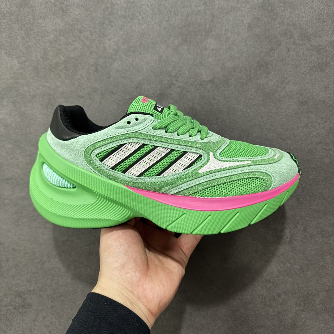 【公司级】Adidas Adizero Goukana 阿迪达斯 新款厚底低帮百搭休闲鞋 Adidas 再度以过往经典跑鞋为灵感,带来眼前这款复古与前卫共存的全新鞋款 adidas adiZero Goukana。Goukana 在日语中意味华丽,整体设计源于 2008 年的经典竞速跑鞋 adiZero Adios Neftenga。细节延续着 adizero 家族式的基因元素,鲜明色调诠释的同时,也注入当下厚底跑鞋的轮廓造型以及 Lightstrike 缓震的加持! 货号:JP7178 尺码:36-45没半码-选品中心