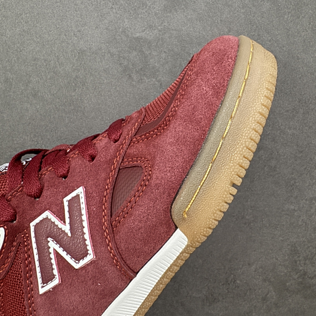 图片[5]-【纯原福利】New Balance NB 600 休闲舒适 耐磨轻便 低帮 板鞋 男女同款 黑白 以更纯粹的复古风格设计打造的全新造型。侧身还以解构设计，将 N 字标志以做旧压花样式呈现，样式别具新意。而麂皮、冲孔皮革的塑造，则呈现出高级怀旧气质，也让鞋款在奢华时装风格与运动氛围之间达到了平衡。 货号：NM600SPA 尺码：36 37 38 39 40 41 42 43 44 45 编码：GLB220230-选品中心