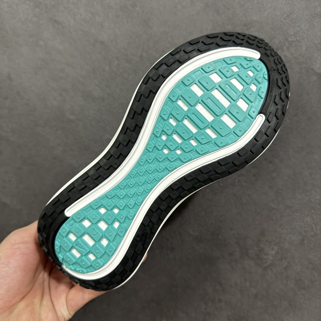 图片[9]-【公司级】Nike VOMERO PLUS 耐克 舒适减震防滑 低帮跑步鞋 全掌ReactX泡绵中底 前掌和后跟还配备了Air Zoom气垫单元 据说跑起来更快更舒适哦 这次最大的升级点 首次引入了ReactX泡绵 货号：HV8154-100 尺码：36 36.5 37.5 38 38.5 39 40 40.5 41 42 42.5 43 44 45 46-选品中心