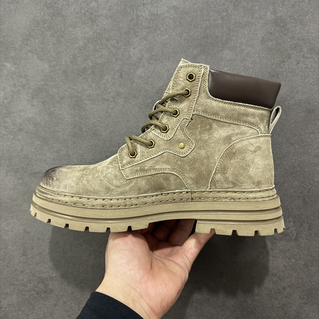 图片[2]-【广东纯原版】Ecco 爱步适酷系列工装真皮防滑厚底大黄靴  #臻选头层皮鞋面 弹性柔韧 舒适透气 带来舒适享受的脚感 贴合足底 便携简约系带设计 可自由调节松紧 细致精湛车线 牢固可靠 带来更持久穿搭品质 防滑弹力鞋底 清晰防滑纹理 轻盈弹力不厚重 抓地耐磨 舒适内里 柔软透气 合脚稳固 货号：638908-01001  尺码：39 40 41 42 43 44 45 皮鞋码-选品中心