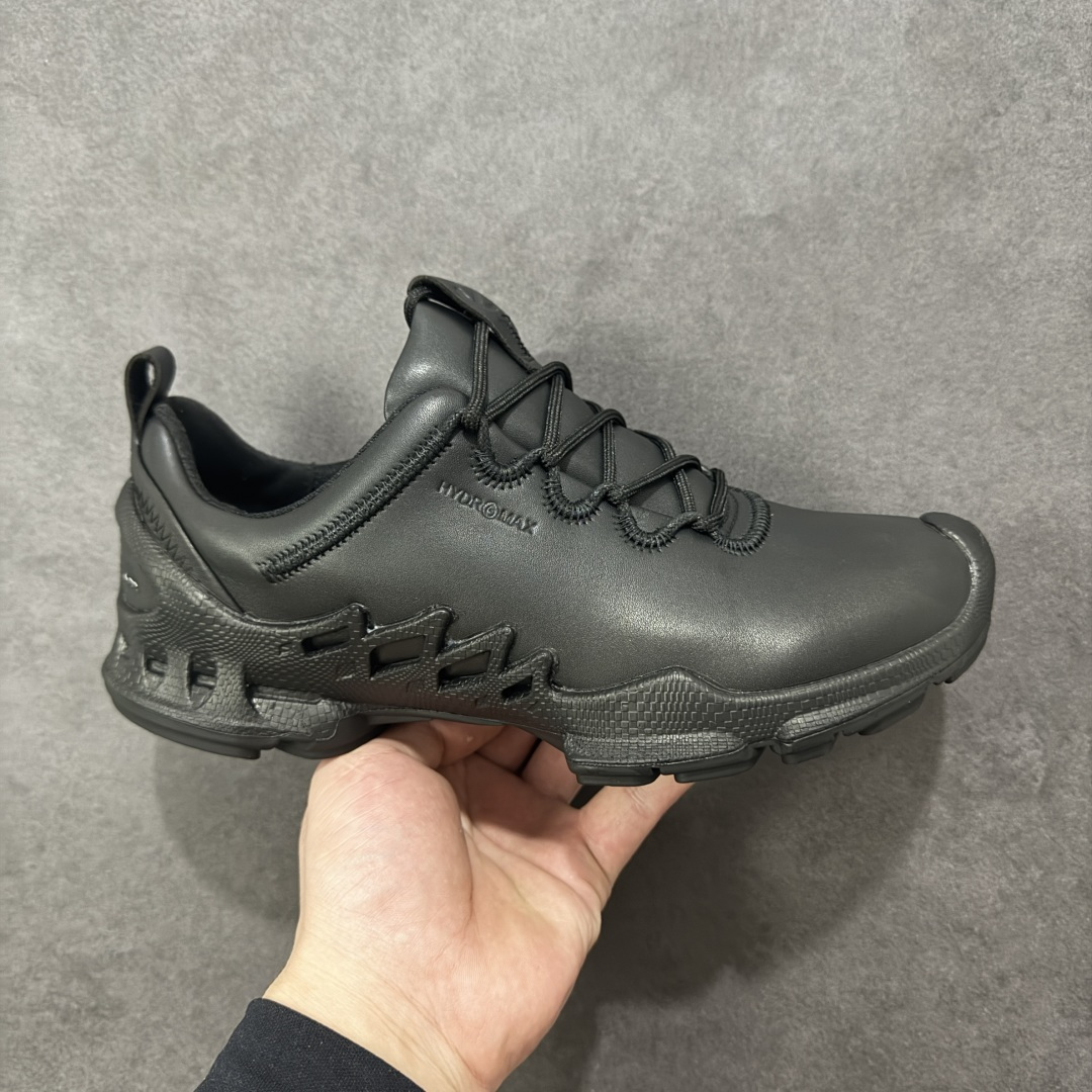 【广东纯原版】ECCO爱步跑步鞋百搭舒适 秋冬新款厚底休闲运动鞋男鞋 灵动系列 黄景瑜同款 品质牛皮鞋面,轻盈柔韧 具有良好的透气性 细腻柔软 简约系带设计 可自由调节松紧 贴合脚型 PU泡沫橡胶大底 抓地力强 具有良好的防滑耐磨性 时尚简约 休闲百搭 尺码:39 40 41 42 43 44 (皮鞋码)-选品中心