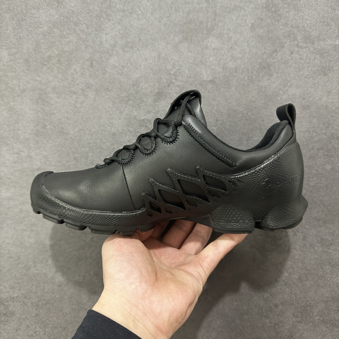 图片[2]-【广东纯原版】ECCO爱步跑步鞋百搭舒适 秋冬新款厚底休闲运动鞋男鞋 灵动系列 黄景瑜同款 品质牛皮鞋面，轻盈柔韧 具有良好的透气性 细腻柔软 简约系带设计 可自由调节松紧 贴合脚型 PU泡沫橡胶大底 抓地力强 具有良好的防滑耐磨性 时尚简约 休闲百搭 尺码：39 40 41 42 43 44 （皮鞋码）-选品中心