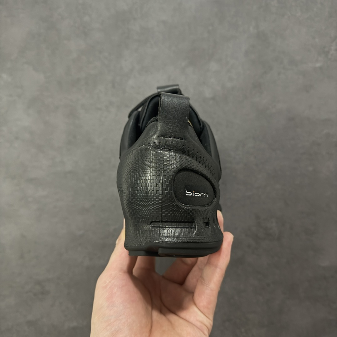 图片[4]-【广东纯原版】ECCO爱步跑步鞋百搭舒适 秋冬新款厚底休闲运动鞋男鞋 灵动系列 黄景瑜同款 品质牛皮鞋面，轻盈柔韧 具有良好的透气性 细腻柔软 简约系带设计 可自由调节松紧 贴合脚型 PU泡沫橡胶大底 抓地力强 具有良好的防滑耐磨性 时尚简约 休闲百搭 尺码：39 40 41 42 43 44 （皮鞋码）-选品中心