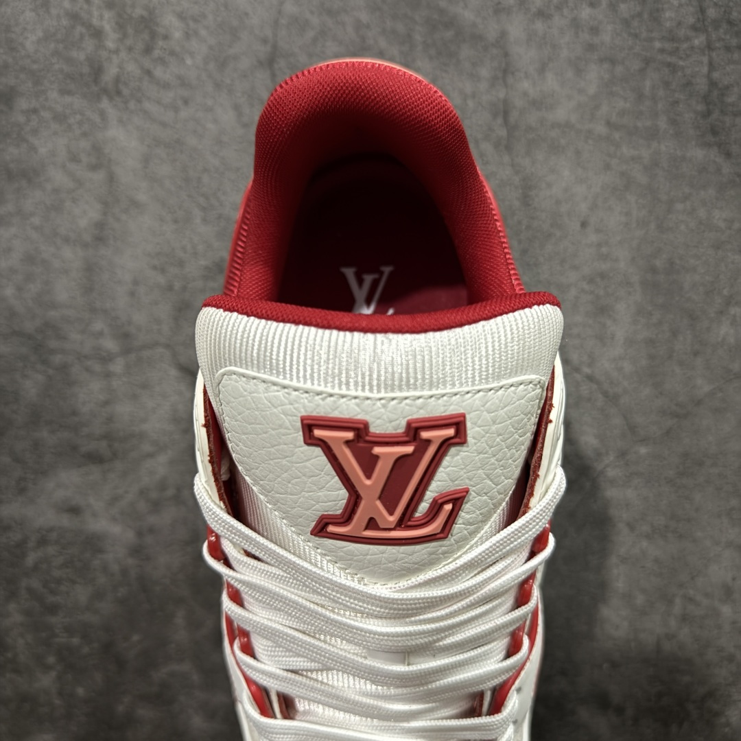 图片[8]-【天花板/Goat版】 市场最强版 没有之一的存在💪🏻 Louis Vuitton LV Trainer 系列全新版上架 手里有正品的可以对比下🆚懂货的看细节‼️ 此版品质是市场从未达到的新高度！ 整体版型 皮料 牛仔布的色差 压花纹路清晰度 后跟版型等等 都可以自行对比[机智]吊打市场所有货，怒甩十条街的那种，直接来正品对比图🆚，欢迎拿市场各大工厂的货来对比！ 尺码：35-45码-选品中心