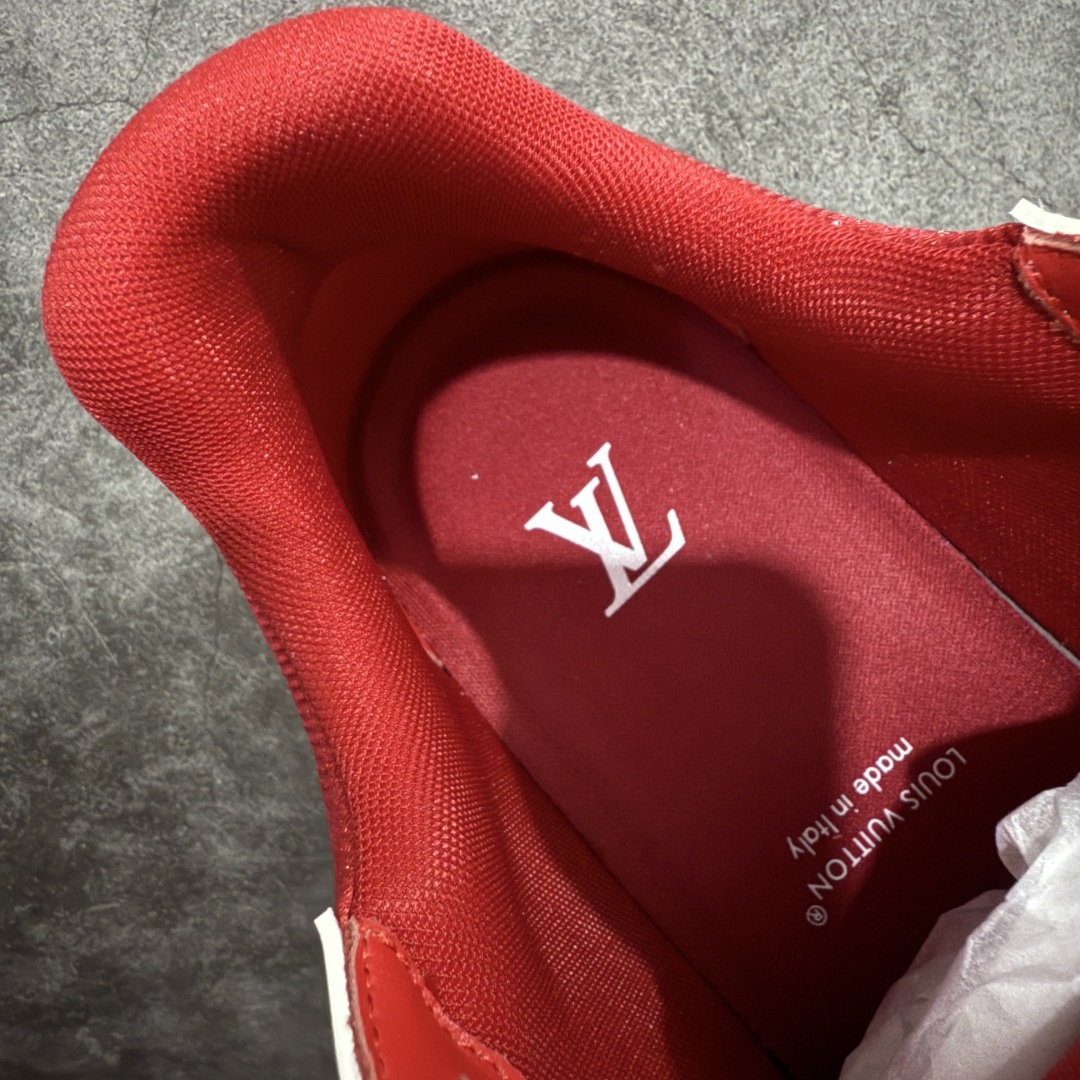 图片[8]-【天花板/Goat版】 市场最强版 没有之一的存在💪🏻 Louis Vuitton LV Trainer 系列全新版上架 手里有正品的可以对比下🆚懂货的看细节‼️ 此版品质是市场从未达到的新高度！ 整体版型 皮料 牛仔布的色差 压花纹路清晰度 后跟版型等等 都可以自行对比[机智]吊打市场所有货，怒甩十条街的那种，直接来正品对比图🆚，欢迎拿市场各大工厂的货来对比！ 尺码：35-45码-选品中心