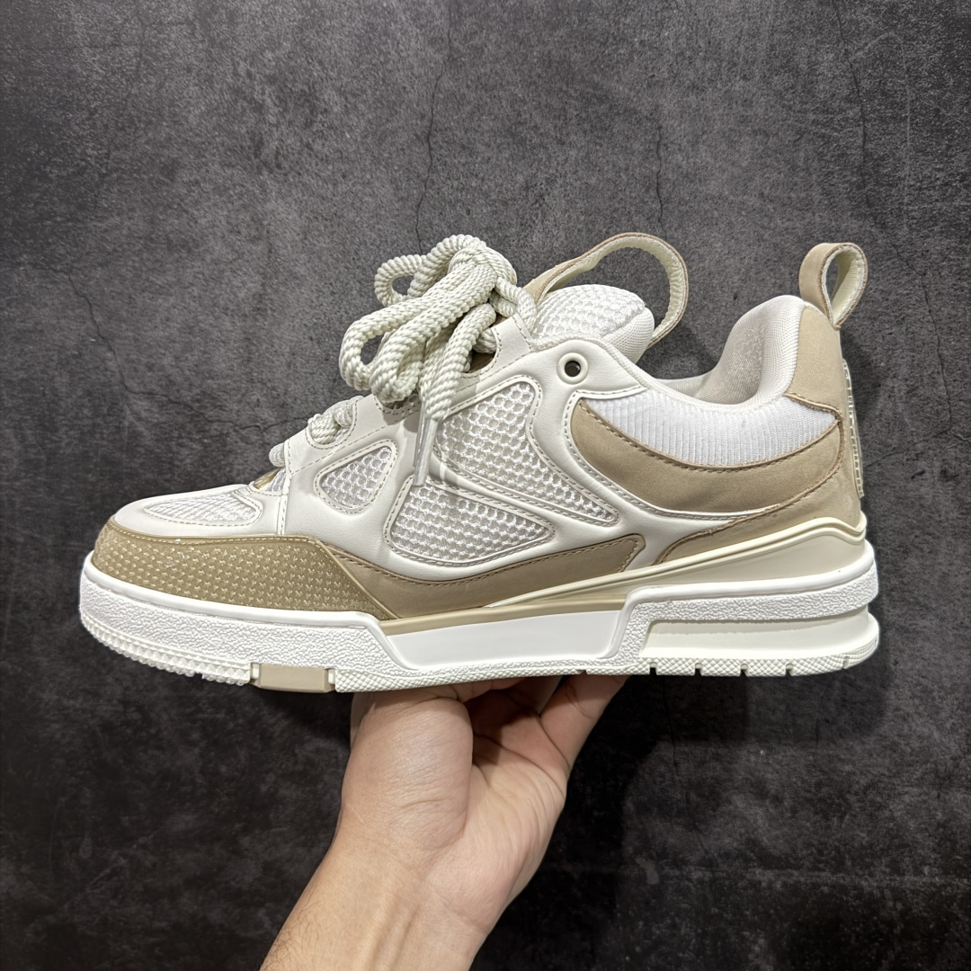 图片[2]-【佛山顶级超A版】Louis Vuitton LV Skate系列 米白 仓库现货 当天可取 佛山超A私人订单 专柜混卖零售专供 所有配色均为购买原版复刻 整体版型 皮料 市场独一无二 后跟版型都可以自行对比[机智]吊打市场所有货 怒甩十条街，欢迎拿市场各大工厂的货来对比！ 鞋舌烫金超正 压印程度秒杀市面90%以上的高端货 新配色陆续开发出货 尺码：39-46-选品中心