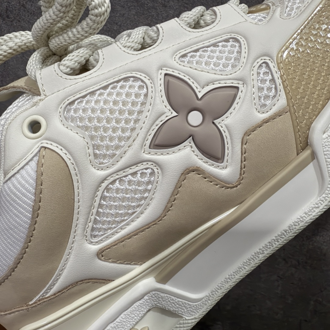 图片[4]-【佛山顶级超A版】Louis Vuitton LV Skate系列 米白 仓库现货 当天可取 佛山超A私人订单 专柜混卖零售专供 所有配色均为购买原版复刻 整体版型 皮料 市场独一无二 后跟版型都可以自行对比[机智]吊打市场所有货 怒甩十条街，欢迎拿市场各大工厂的货来对比！ 鞋舌烫金超正 压印程度秒杀市面90%以上的高端货 新配色陆续开发出货 尺码：39-46-选品中心