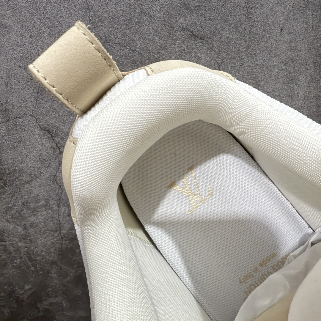 图片[8]-【佛山顶级超A版】Louis Vuitton LV Skate系列 米白 仓库现货 当天可取 佛山超A私人订单 专柜混卖零售专供 所有配色均为购买原版复刻 整体版型 皮料 市场独一无二 后跟版型都可以自行对比[机智]吊打市场所有货 怒甩十条街，欢迎拿市场各大工厂的货来对比！ 鞋舌烫金超正 压印程度秒杀市面90%以上的高端货 新配色陆续开发出货 尺码：39-46-选品中心