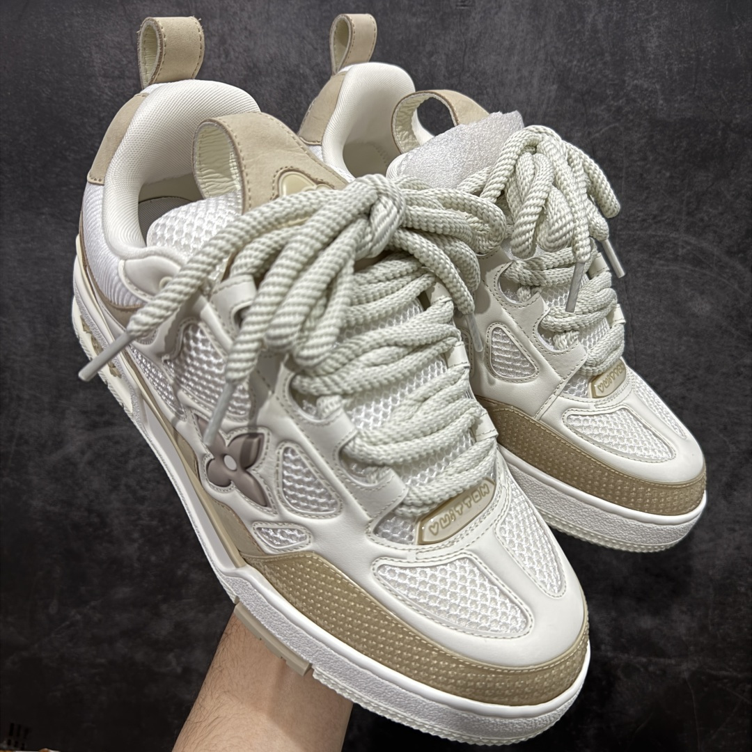 【佛山顶级超A版】Louis Vuitton LV Skate系列 米白 仓库现货 当天可取 佛山超A私人订单 专柜混卖零售专供 所有配色均为购买原版复刻 整体版型 皮料 市场独一无二 后跟版型都可以自行对比[机智]吊打市场所有货 怒甩十条街，欢迎拿市场各大工厂的货来对比！ 鞋舌烫金超正 压印程度秒杀市面90%以上的高端货 新配色陆续开发出货 尺码：39-46-选品中心