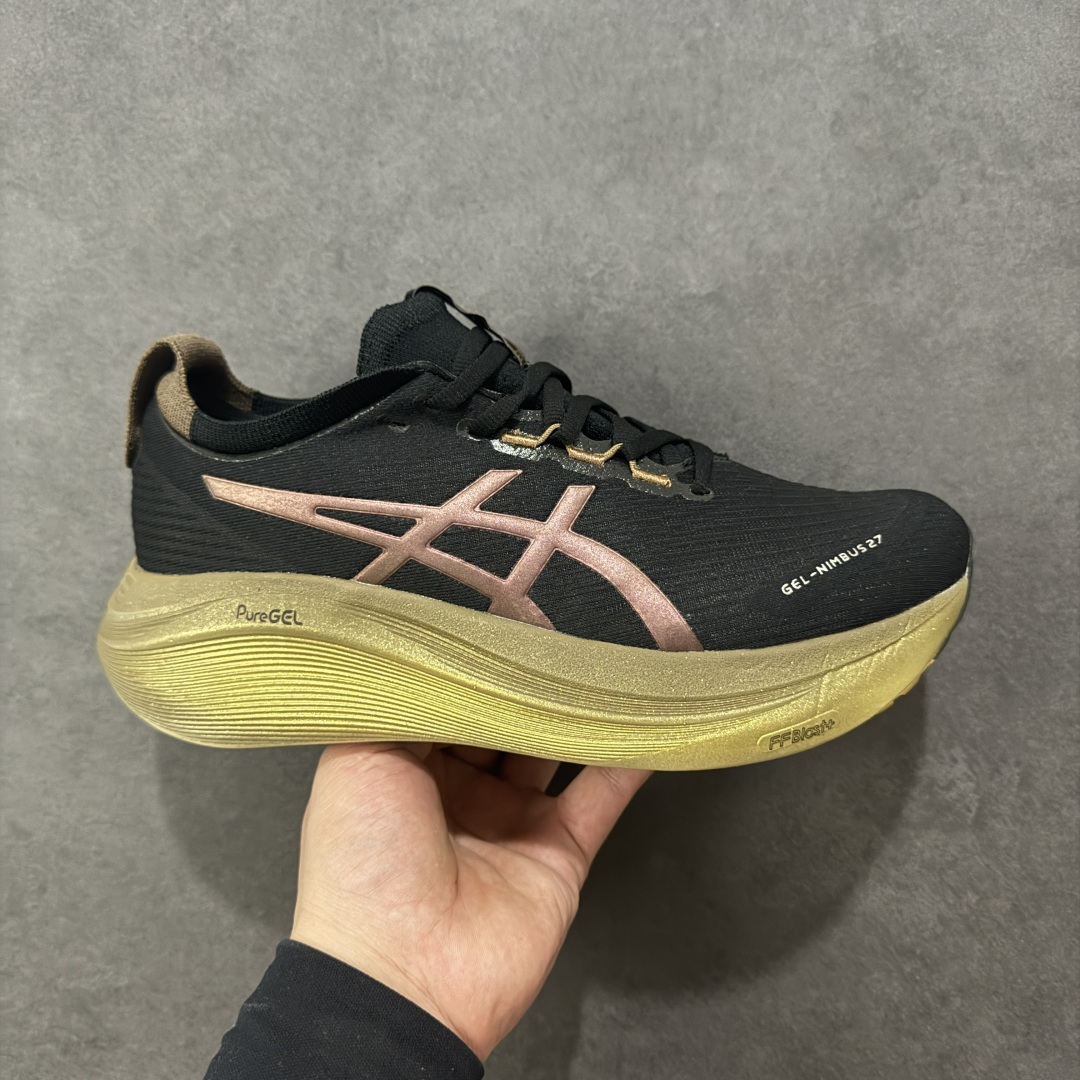 【公司级】平台订单 Asics Gel-Nimbus 27 亚瑟士厚底减震跑步鞋 鞋面采用双层提花网面设计，提高包裹性和透气性，后跟搭载稳定系统科技T-GEL提升整体支撑力和结构感，减少对身体带来的冲击负荷，创新中底至轻回弹 真标带半码 尺码：36-47码 编码：GQB240250-选品中心