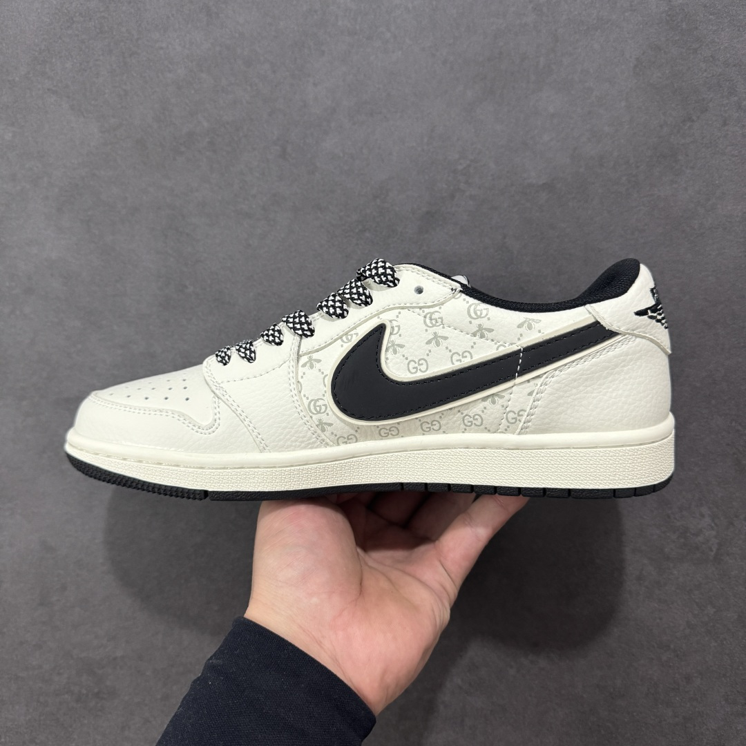 图片[2]-【定制版】Air Jordan 1 Low AJ1 乔1 古驰联名 倒钩高端定制 低帮复古篮球鞋 #定制鞋盒 大厂纯原品质出货 超高清洁度 皮料切割干净无任何毛边 细节完美 货号：CS5288-504 尺码：36 36.5 37.5 38 36.5 39 40 40.5 41 42 42.5 43 44 44.5 45 编码：CCB320330-选品中心