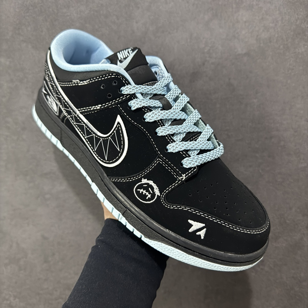 图片[3]-【定制版】Nike SB Dunk Low“磨砂黑鬼脸” 周年高端定制 低帮休闲板鞋 定制鞋盒 大厂纯原品质出货 超高清洁度 皮料切割干净无任何毛边 细节完美 货号：KK1333-052 尺码： 36 36.5 37.5 38 38.5 39 40 40.5 41 42 42.5 43 44 44.5 45-选品中心