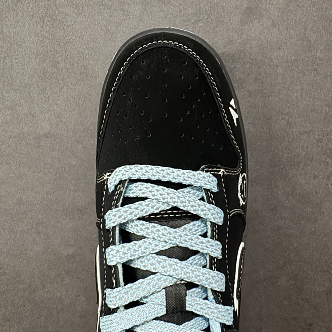 图片[8]-【定制版】Nike SB Dunk Low“磨砂黑鬼脸” 周年高端定制 低帮休闲板鞋 定制鞋盒 大厂纯原品质出货 超高清洁度 皮料切割干净无任何毛边 细节完美 货号：KK1333-052 尺码： 36 36.5 37.5 38 38.5 39 40 40.5 41 42 42.5 43 44 44.5 45-选品中心