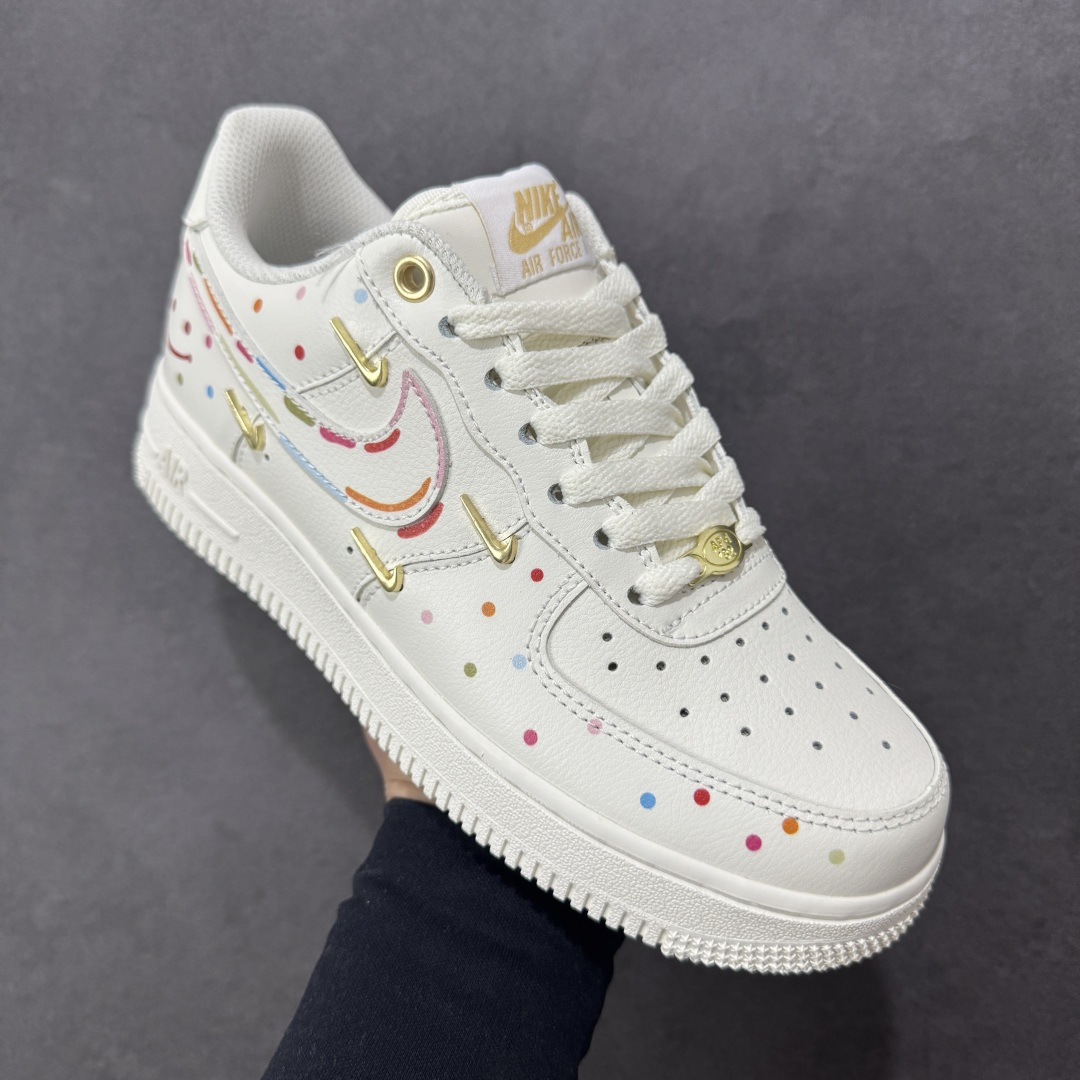 图片[3]-【定制版】Nike Air Force 1\’07 Low 二次元主题 四勾彩喷 空军一号低帮休闲板鞋 ZH0316-151  #定制皮料 定制鞋盒 原楦原纸板 纯正空军版型 内置全掌气垫  尺码：36 36.5 37.5 38 38.5 39 40 40.5 41 42 42.5 43 44 44.5 45 编码：HXSA310320-选品中心