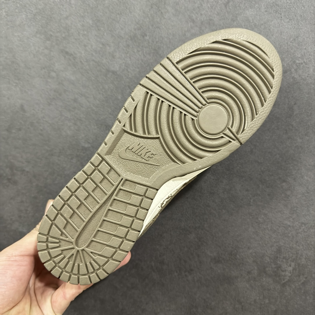 图片[9]-【定制版】Nike SB Dunk Low 联名 奶茶米白 高端定制 低帮休闲板鞋 XD1588-239  #定制鞋盒 大厂纯原品质出货 超高清洁度 皮料切割干净无任何毛边 细节完美   尺码：36 36.5 37.5 38 38.5 39 40 40.5 41 42 42.5 43 44 44.5 45 编码：HXSB330340-选品中心