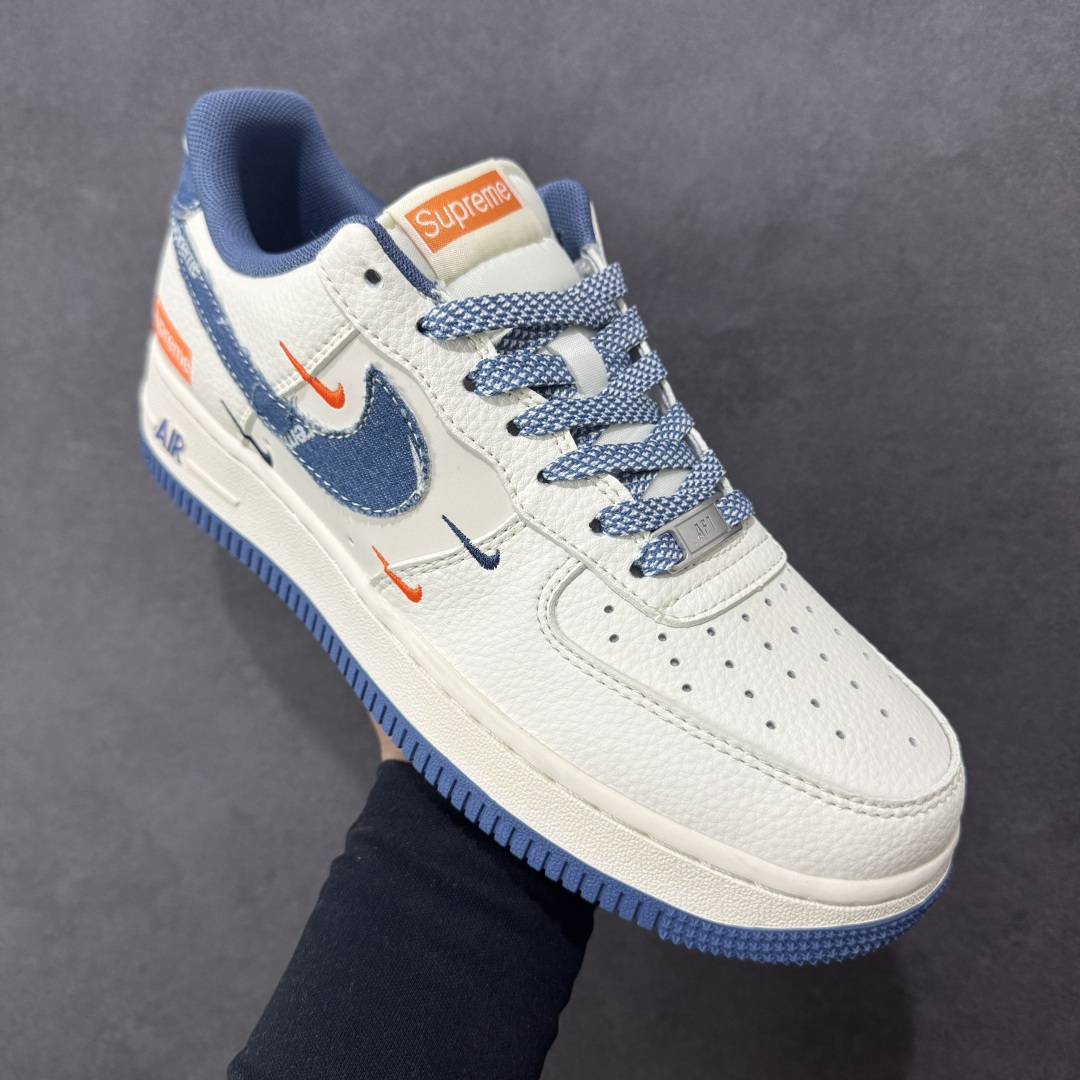 图片[3]-【定制版】Nike Air Force 1 \’07 Low “Supreme联名——牛仔米蓝四勾”空军一号 高端定制 低帮 运动鞋 休闲鞋 折边针车 工艺难度大 原楦头原纸板 原装鞋盒 定制五金配件 内置全掌气垫 原厂鞋底 货号：QW5606-263 尺码：36 36.5 37.5 38 38.5 39 40 40.5 41 42 42.5 43 44 44.5 45 编码： HXSB310320-选品中心
