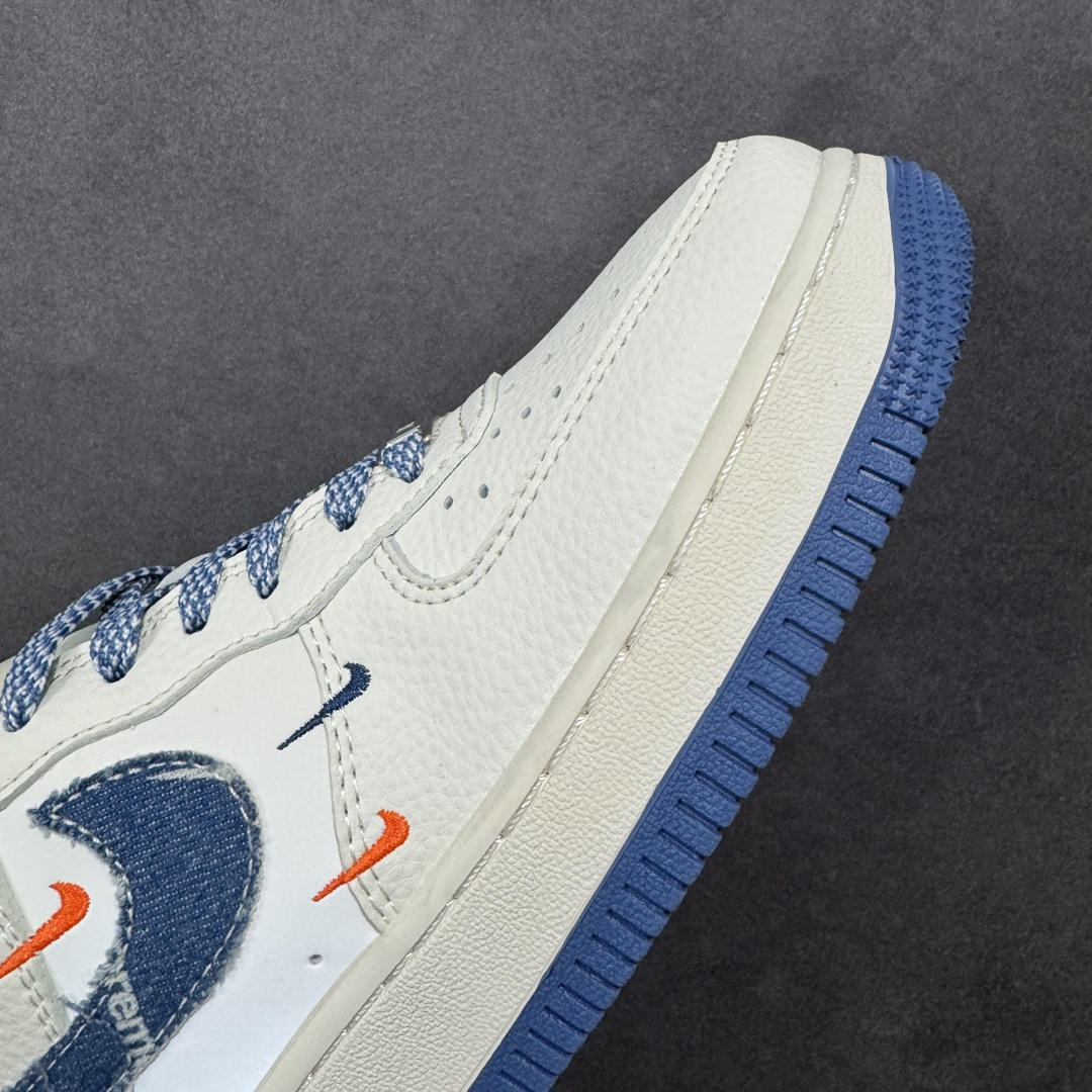 图片[5]-【定制版】Nike Air Force 1 \’07 Low “Supreme联名——牛仔米蓝四勾”空军一号 高端定制 低帮 运动鞋 休闲鞋 折边针车 工艺难度大 原楦头原纸板 原装鞋盒 定制五金配件 内置全掌气垫 原厂鞋底 货号：QW5606-263 尺码：36 36.5 37.5 38 38.5 39 40 40.5 41 42 42.5 43 44 44.5 45 编码： HXSB310320-选品中心