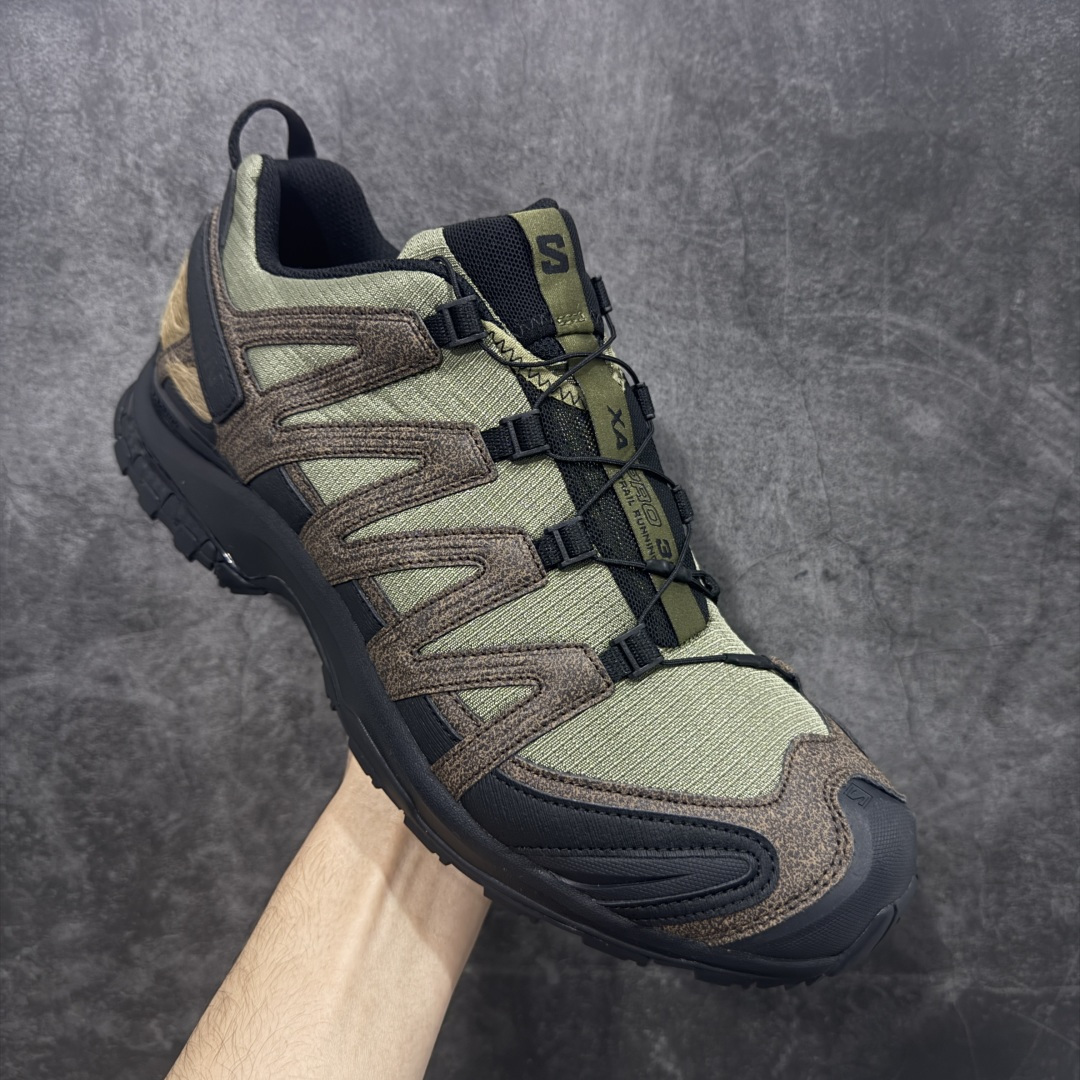 图片[3]-【GOAT纯原版】SALOMON 萨洛蒙 XA PRO 3D 户外运动 网布减震防滑透气 低帮跑步鞋 男女同款绿棕色 马毛 马年限定477974 全新品质 巅峰之作 所有配色均购物原版拆解1：1开发 原材料打造 非市场公版便宜货 私模大底 清洁度比市场所有版本都高 全套原纸板楦头开发 原厂网布配套 确保原汁原味 完美呈现版型 原档数据独家私模五层组合大底 男女鞋同步官方开发至47 原装Ortholite轻量化鞋垫 中底布带钢印编号 原厂TPU锁扣 进口港宝加持 后跟自然饱满 还原公司包裹性 鞋面采用SENSIFT贴合技术 全方位贴合包裹脚型 鞋跟部鞋底牵引设计 提供强大的抓地性能 更适应野外崎岖不平的道路 其3D ADVANCED CHASSIS底盘 材料轻量大化 钉齿设计更具稳定性 防护性 鞋底易磨损区运用CONTAGRIP高耐磨材料 应对城市硬质路面长距离跑考验 尺码：36 36.5 37.5 38 38.5 39 40 40.5 41 42 42.5 43 44 45 46 47-选品中心