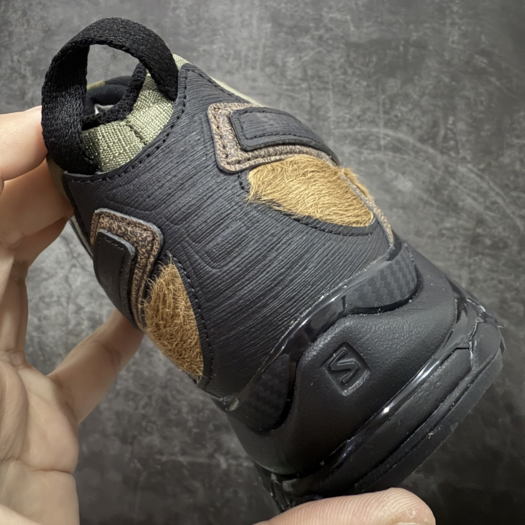 图片[2]-【GOAT纯原版】SALOMON 萨洛蒙 XA PRO 3D 户外运动 网布减震防滑透气 低帮跑步鞋 男女同款绿棕色 马毛 马年限定477974 全新品质 巅峰之作 所有配色均购物原版拆解1：1开发 原材料打造 非市场公版便宜货 私模大底 清洁度比市场所有版本都高 全套原纸板楦头开发 原厂网布配套 确保原汁原味 完美呈现版型 原档数据独家私模五层组合大底 男女鞋同步官方开发至47 原装Ortholite轻量化鞋垫 中底布带钢印编号 原厂TPU锁扣 进口港宝加持 后跟自然饱满 还原公司包裹性 鞋面采用SENSIFT贴合技术 全方位贴合包裹脚型 鞋跟部鞋底牵引设计 提供强大的抓地性能 更适应野外崎岖不平的道路 其3D ADVANCED CHASSIS底盘 材料轻量大化 钉齿设计更具稳定性 防护性 鞋底易磨损区运用CONTAGRIP高耐磨材料 应对城市硬质路面长距离跑考验 尺码：36 36.5 37.5 38 38.5 39 40 40.5 41 42 42.5 43 44 45 46 47-选品中心