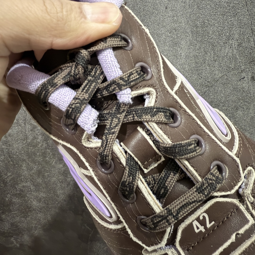 图片[6]-【纯原PK版】Balenciag 巴黎世家18代 最新Hamptons系列 情侣款 破损 做旧 休闲 运动鞋 顶级大厂出品 天花板品质 品质细节比工厂版本都要好很多 自行对比 原版购入开发做货 ▪️面料： 原版定制进口头层牛皮 ▪️内里：进口透气毛巾绒里 ▪️鞋底：原版开模防滑橡胶材质 ▪️底厚：3CM ▪️尺码： 35-46-选品中心