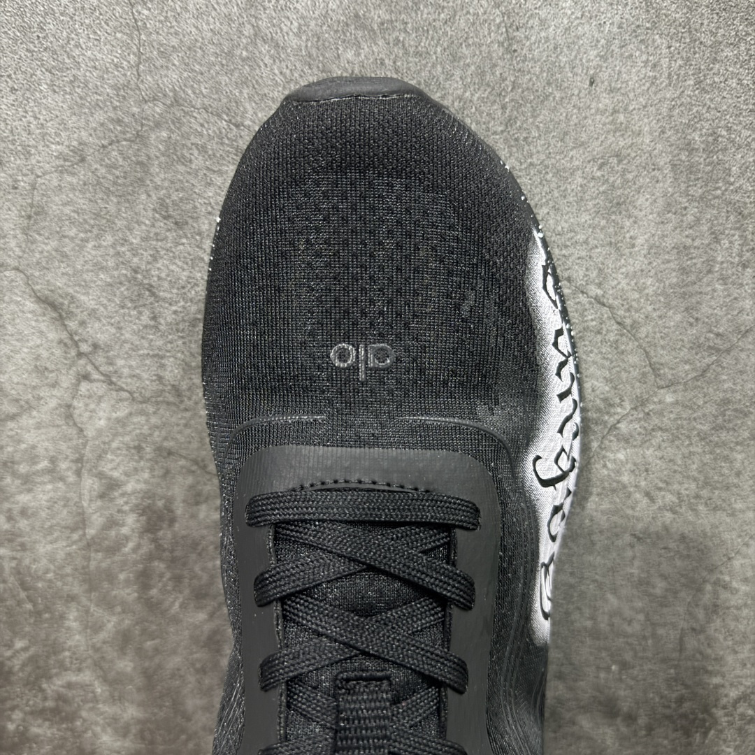 【纯原】alo yoga Alo Runner 舒适百搭防滑透气 低帮跑步鞋 涂鸦原版开发 独家私模打造