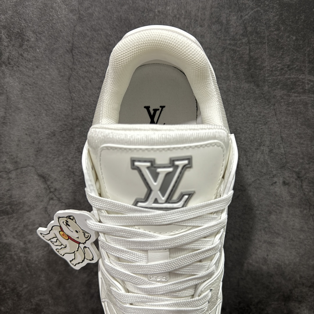 图片[8]-【莞产YS版本】Louis Vuitton Trainer lv时装走秀运动鞋 完美鞋型超高的清洁度 零毛边线头瑕疵 全套原楦原纸版原鞋开模 全网最具灵魂的版型 正确原装黄色鞋盒 正确中底印花 鞋面印花3D高频深度立体 全鞋电脑针车 紧密相连 针距密度一致 环保乳胶注塑鞋垫 厚度脚感还原原版 皮面裁剪部位 统一油边封口工艺 原装橡胶大底含胶量大底组合零偏差 专柜全套包装 防尘袋 说明书 质保卡 男女鞋 尺码： 35 36 37 38 39 40 41 42 43 44 45-选品中心