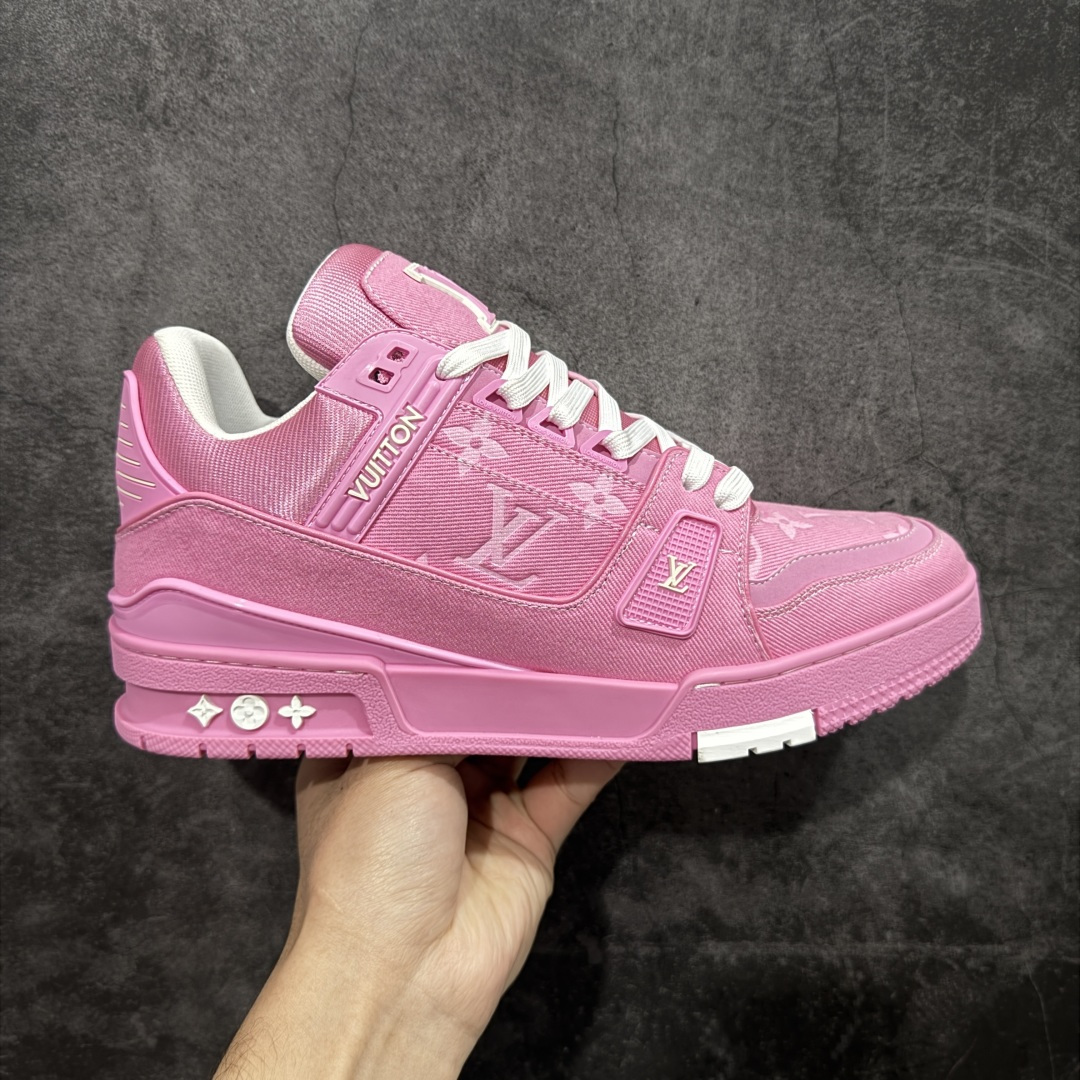 【莞产YS版本】Louis Vuitton Trainer lv时装走秀运动鞋 完美鞋型超高的清洁度 零毛边线头瑕疵 全套原楦原纸版原鞋开模 全网最具灵魂的版型 正确原装黄色鞋盒 正确中底印花 鞋面印花3D高频深度立体 全鞋电脑针车 紧密相连 针距密度一致 环保乳胶注塑鞋垫 厚度脚感还原原版 皮面裁剪部位 统一油边封口工艺 原装橡胶大底含胶量大底组合零偏差 专柜全套包装 防尘袋 说明书 质保卡 男女鞋 尺码: 35 36 37 38 39 40 41 42 43 44 45-选品中心