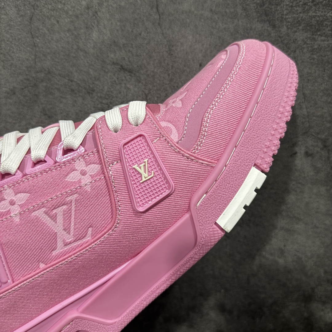 图片[6]-【莞产YS版本】Louis Vuitton Trainer lv时装走秀运动鞋 完美鞋型超高的清洁度 零毛边线头瑕疵 全套原楦原纸版原鞋开模 全网最具灵魂的版型 正确原装黄色鞋盒 正确中底印花 鞋面印花3D高频深度立体 全鞋电脑针车 紧密相连 针距密度一致 环保乳胶注塑鞋垫 厚度脚感还原原版 皮面裁剪部位 统一油边封口工艺 原装橡胶大底含胶量大底组合零偏差 专柜全套包装 防尘袋 说明书 质保卡 男女鞋 尺码： 35 36 37 38 39 40 41 42 43 44 45-选品中心