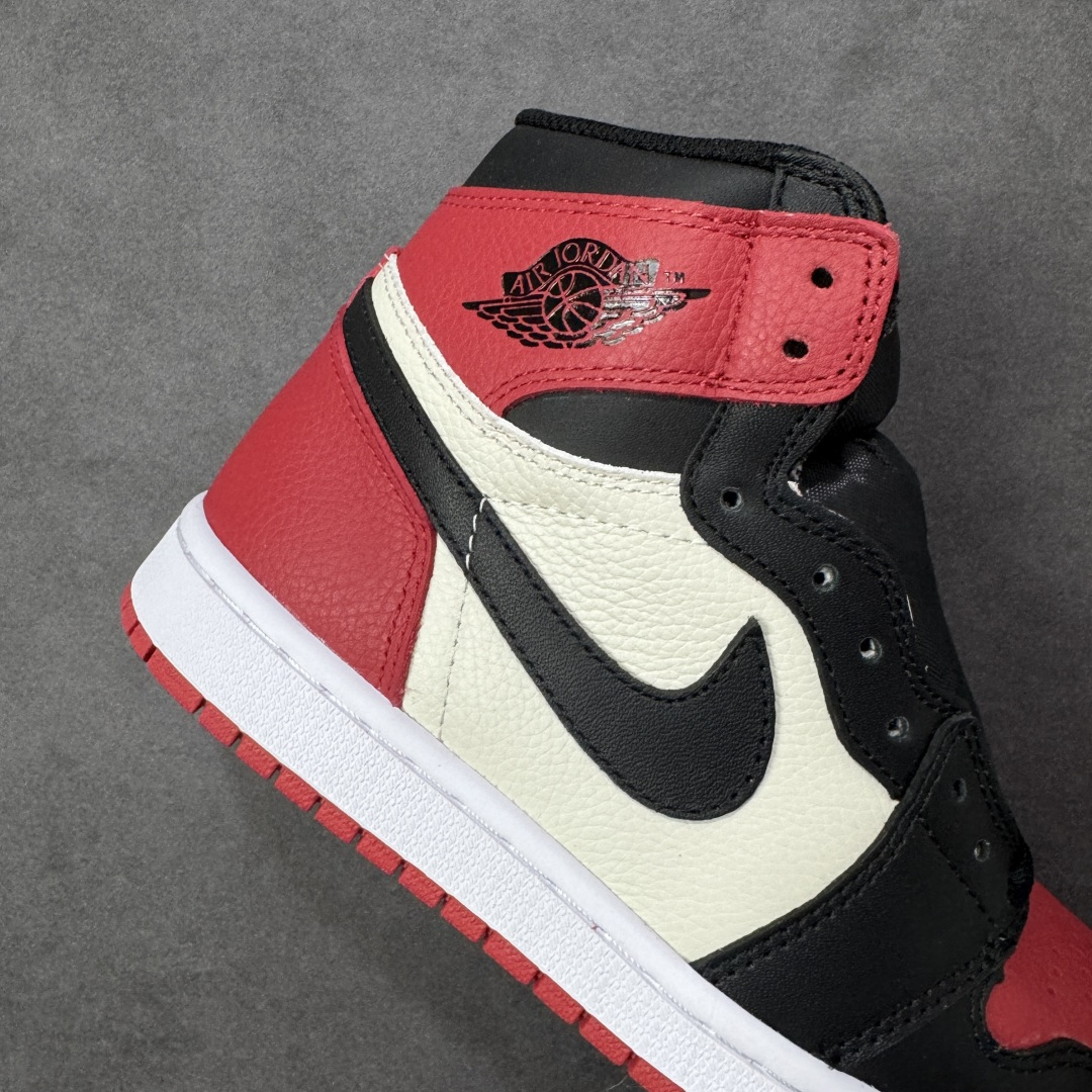 图片[6]-【公司级头层版】Air Jordan 1 High OG 高帮 白棕 AJ1 乔丹1代 aj1 乔1 高邦 金人吊牌 乔丹篮球鞋系列555088-610 采用正确头层皮组合荔枝纹头层皮革鞋面材质 中底注胶孔及缜密中底拉帮工艺 内置气垫及耐磨橡胶大底 尺码：36-47.5-选品中心