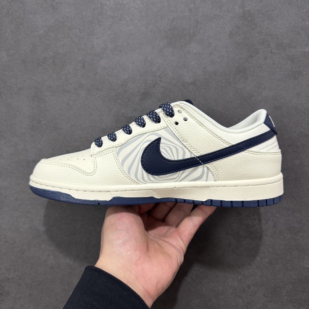 【纯原】Nike SB Dunk Low “斯图西联名——米蓝勾反光” 高端定制 低帮休闲板鞋 定制鞋盒
