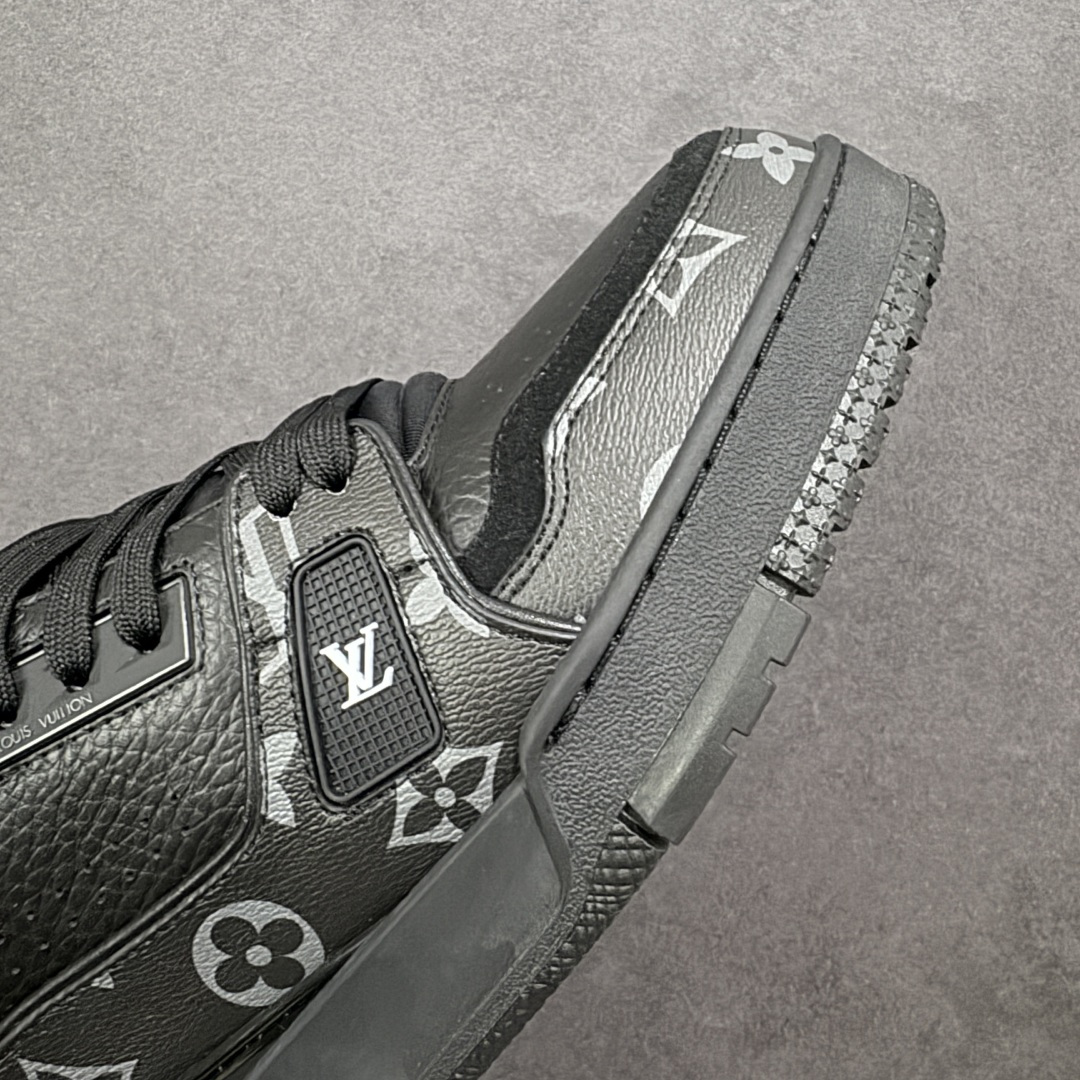 图片[5]-【广东纯原版本】LV Run Away 运动鞋 拼接 Epi 牛皮革和 Monogram 压纹粒面牛皮革，再现传统跑鞋的灵感启发。楔形外底延续标志性设计，品牌字母和标识分饰鞋舌和鞋后。Monogram 压纹粒面牛皮革和 Epi 牛皮革橡胶外底 尺码：35-45 编码：FJB390400-选品中心