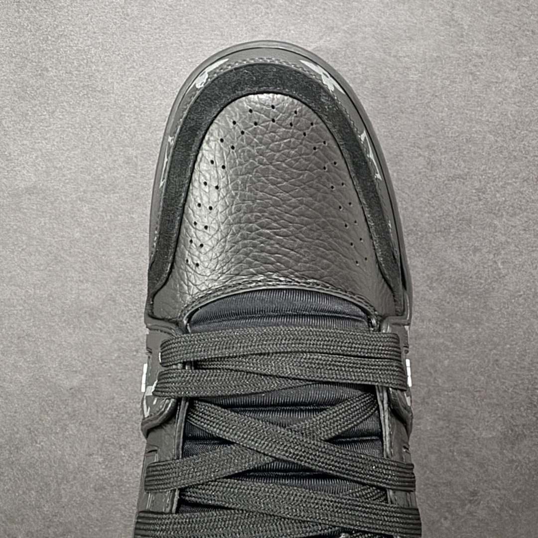 图片[8]-【广东纯原版本】LV Run Away 运动鞋 拼接 Epi 牛皮革和 Monogram 压纹粒面牛皮革，再现传统跑鞋的灵感启发。楔形外底延续标志性设计，品牌字母和标识分饰鞋舌和鞋后。Monogram 压纹粒面牛皮革和 Epi 牛皮革橡胶外底 尺码：35-45 编码：FJB390400-选品中心