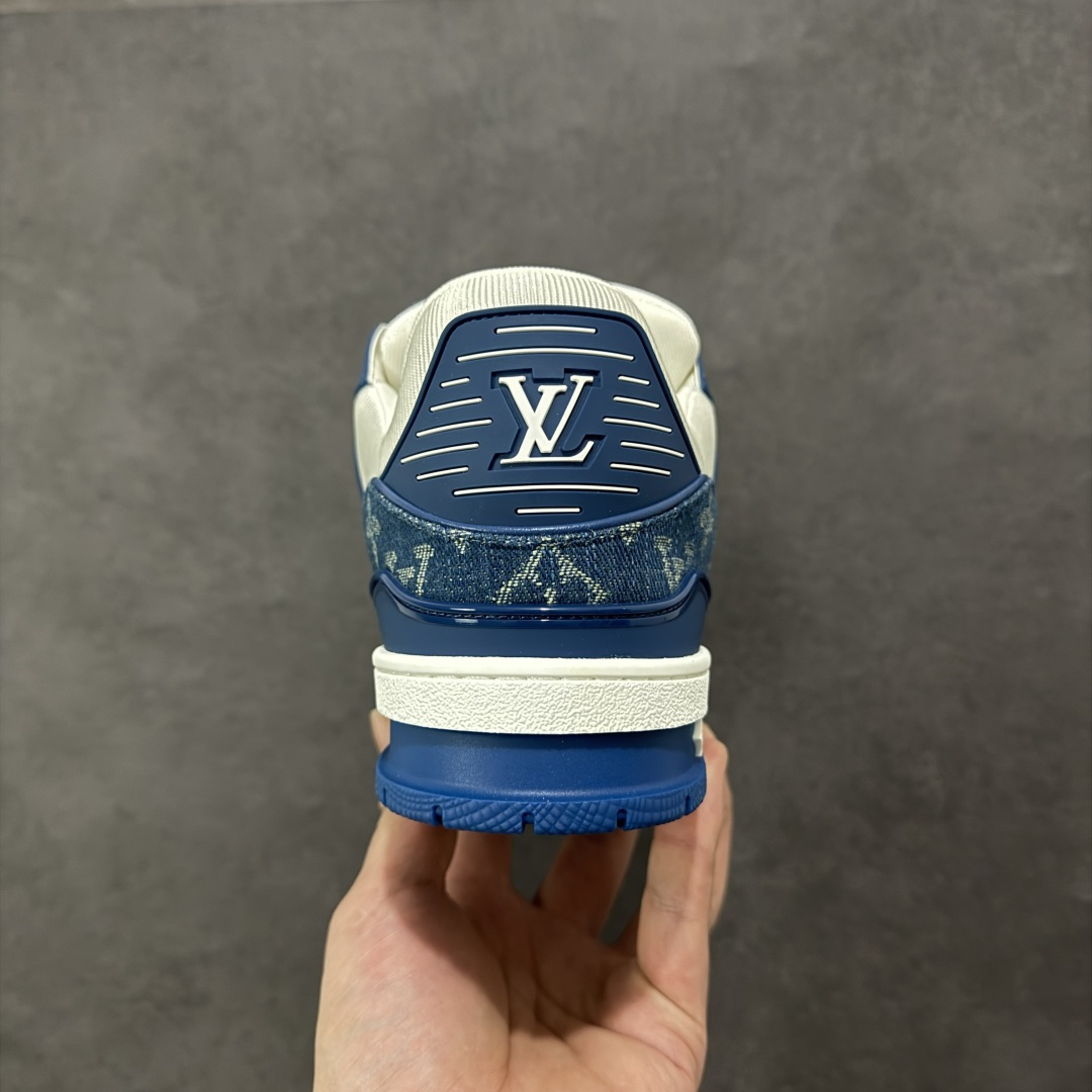 图片[4]-【广东纯原版本】LV Run Away 运动鞋 拼接 Epi 牛皮革和 Monogram 压纹粒面牛皮革，再现传统跑鞋的灵感启发。楔形外底延续标志性设计，品牌字母和标识分饰鞋舌和鞋后。Monogram 压纹粒面牛皮革和 Epi 牛皮革橡胶外底 尺码：35-45 编码：FJB390400-选品中心