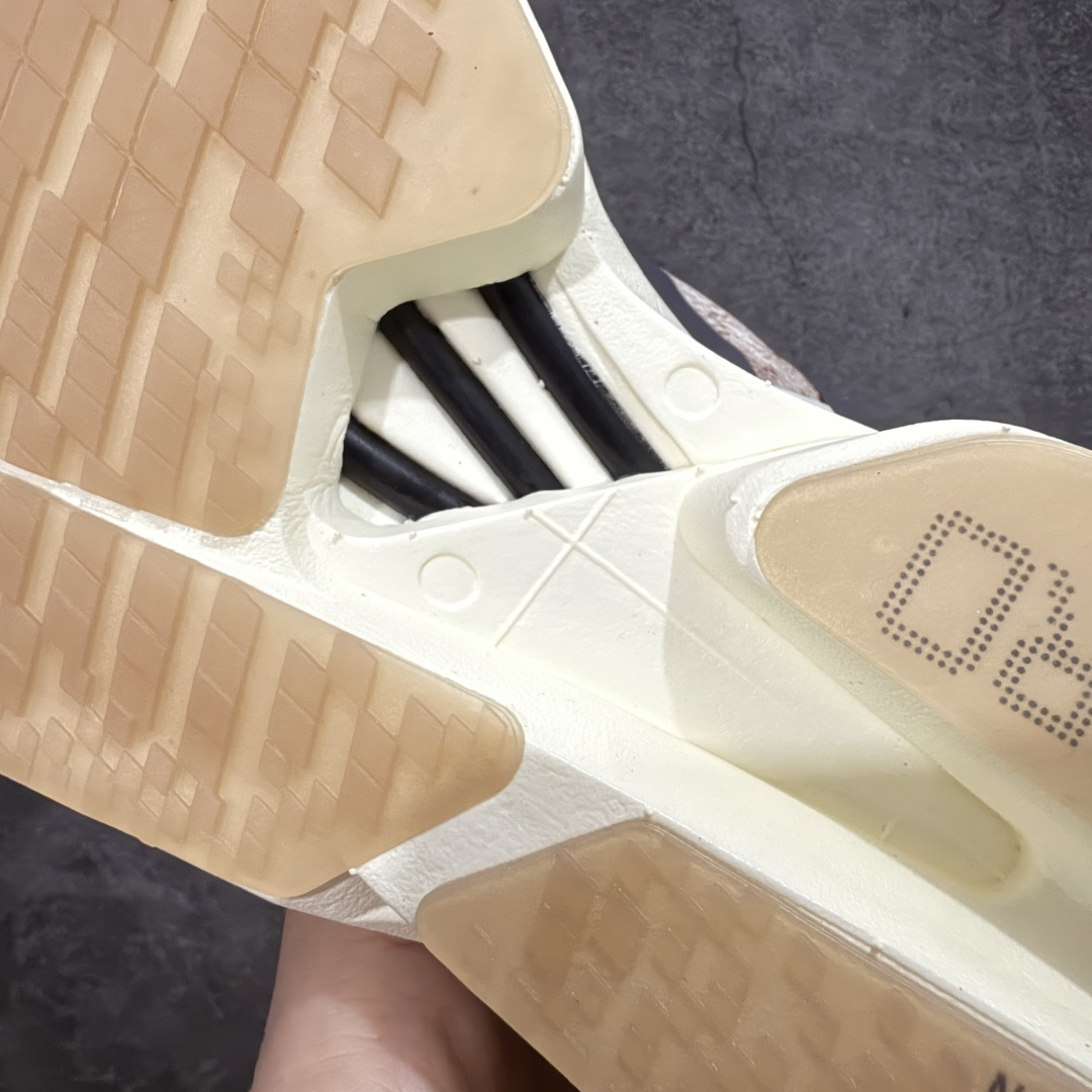 图片[11]-【NO.1纯原】Adidas Adizero Adios Pro 4 M竞训跑步鞋 白卡其棕 JR6367 市场独一档品质 区别所有版本 原鞋购入开发数月 原材料 原档案打造 细节版型一比一 独立双层组合底私模. 搭配ENERGYRODS 2.0真碳柱，每一步都动力满满 鞋面用的是Lightlock技术，轻透又贴合，就像给脚定制的一样。 中底是全掌Lightstrike Pro泡棉，软弹感超绝 真正一比一还原真实脚感💪🏻 尺码：36 36.5 37 38 38.5 39 40 40.5 41 42 42.5 43 44 44.5 45 46-选品中心