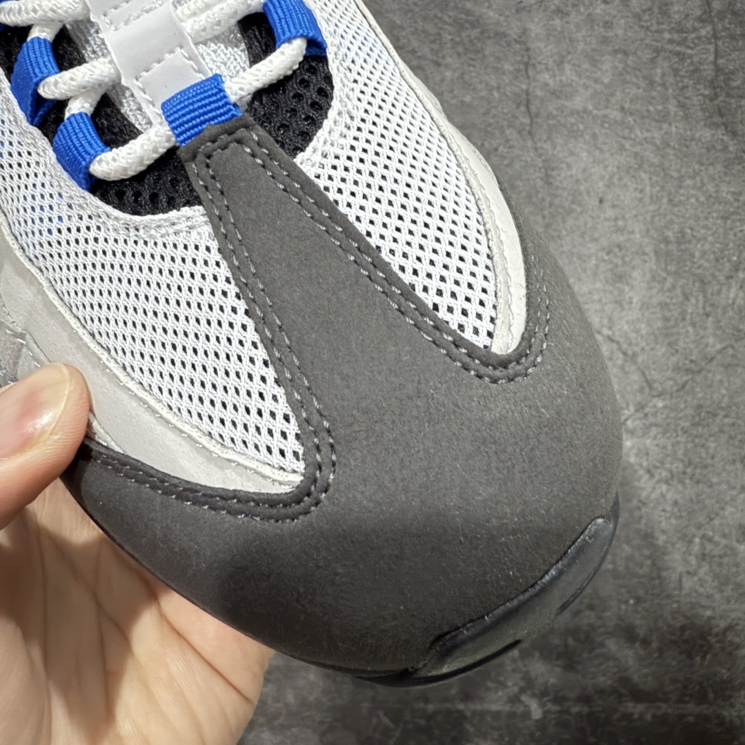 图片[5]-【EM纯原/小绿x】NK Air Max 95 OG 联名复古舒适气垫运动鞋 IM7410-100 全部配色 原鞋开发生产 高度还原 一眼ZP既视感 男女鞋真标半码制 原楦原纸版数据开发 环保进口透气牛皮革材质 高弹EVA缓震中底组合开窗式Air气垫装置 外置防滑耐磨橡胶外底❗ 尺码：36 37.5 38 38.5 39 40 40.5 41 42 42.5 43 44 44.5 45 46 47.5-选品中心