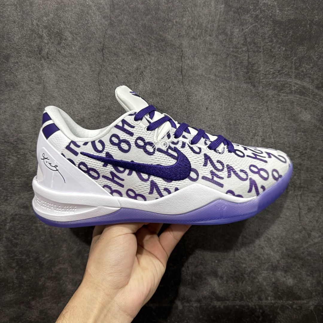 【CK纯原版】Nike Zoom Kobe Ⅷ System 科比8代低帮实战篮球鞋 鞋垫升级配备超厚PHYLON中底 前后掌部位搭载Zoom气垫单元 塑料碳纤维支撑中板 KOBE VII体系的速度模块配备了 PHYLON 中底和在前后掌部位的 Zoom气垫单元,提供快速响应的缓冲。同时,采用低帮弹力鞋口设计,使鞋子能够紧贴脚踝提供更好的支撑。速度模块采用贴合脚面的舒适包裹设计,摒弃传统的鞋舌和鞋内套,使球鞋更加轻质。 货号:FQ3549-100 尺码:39-47.5-选品中心