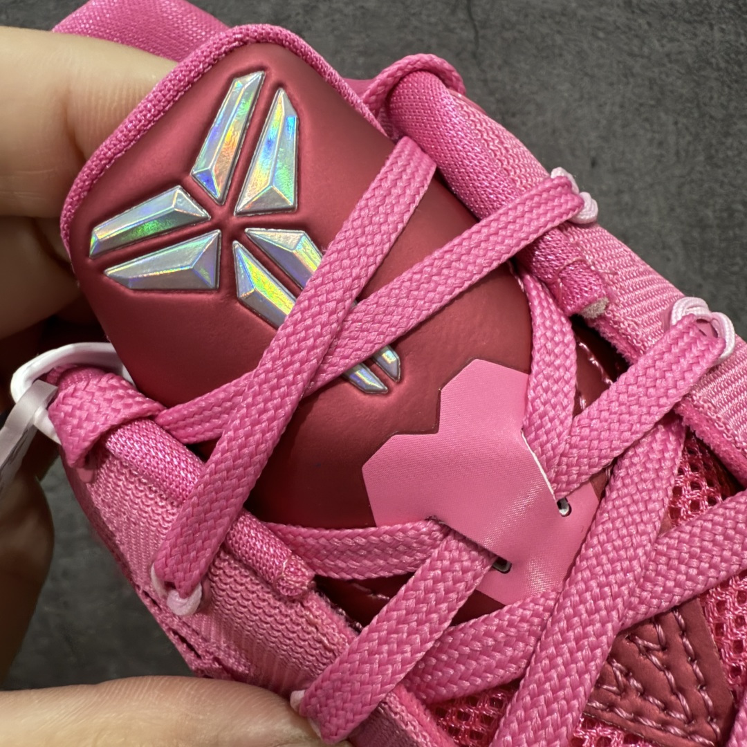 图片[6]-【灭世纯原】NK Kobe 9 Low EM Think Pink PE 灭世纯原 科比9代乳 腺癌粉色 ✅原楦打造灵动版型 鞋头➕腰身➕后跟 360°无死角 ✅原厂工艺3层立体编织flyknit鞋面 厚度同步ZP吊打市场“纯原” ✅原厂碳板加持 立体感区分市场货品 ✅区分市场货品🌪过验级拉帮细节 ✅内置全新复刻版中底鞋垫 REACT缓震 密度增加抗衰减 ✅针对海外市场增加 47.5 满足精英选手实战需求 最强科9 灭世制造 用实力让情怀落地 👊🏻 货号：HQ4995-600 尺码：39 40 40.5 41 42 42.5 43 44 44.5 45 46 47.5-选品中心
