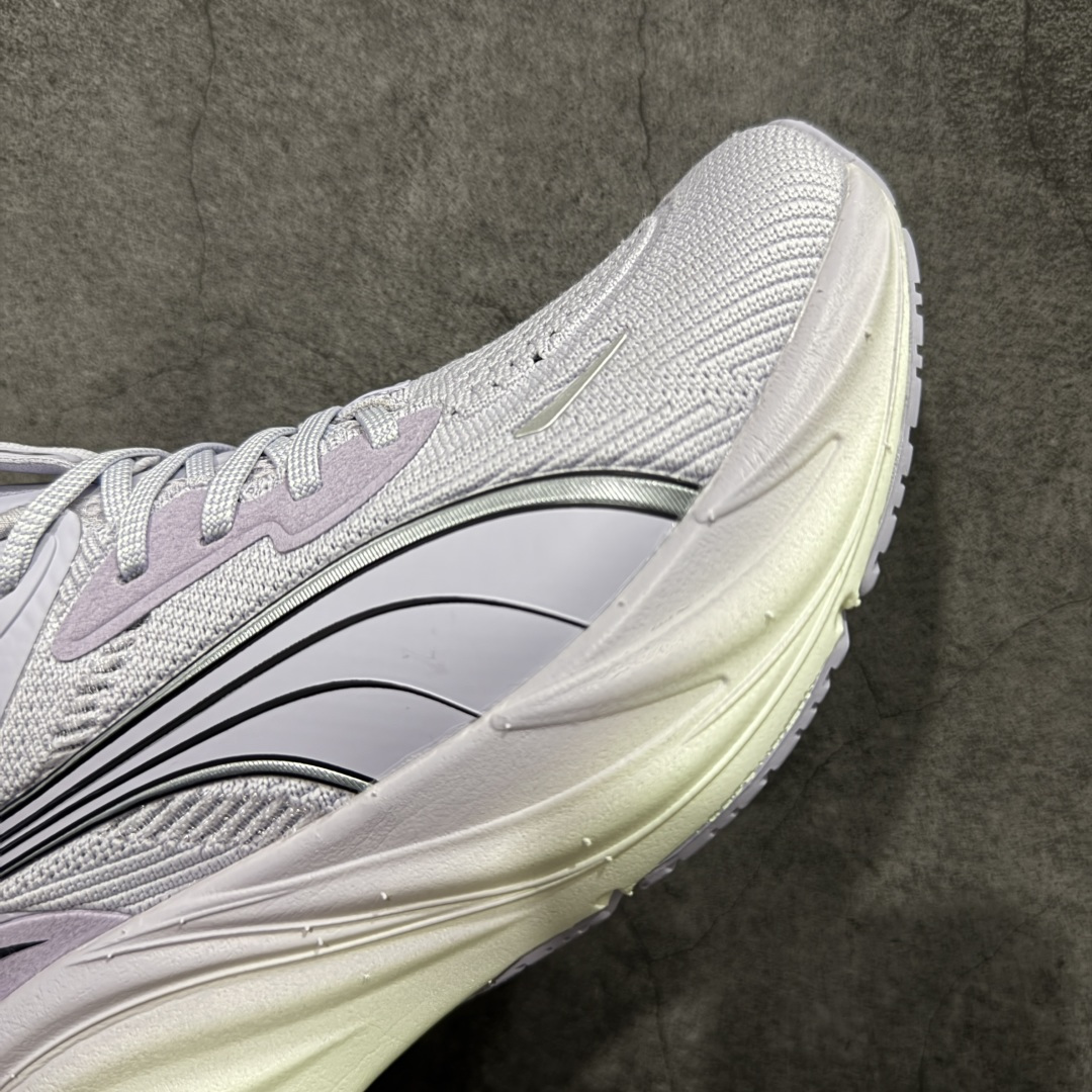 图片[6]-【纯原版】彪马彪破3 PUMA MAGNIFY NITRO 3代 PUMA跑鞋为跑步蓄 能，功能性和美观性兼备。搭载 PUMA NITRO 氮气中底，具备轻量与高缓冲回弹特性，打造柔软舒适脚感。以简约流畅的线条勾勒 PUMA 跑道，为鞋款增添一抹灵动气质。 鞋面 采用轻量化高弹织物鞋面，上脚透气舒适包覆，还确保了耐穿性和支撑性助力急速畅跑 中底 超临界NITRO氮气中底结合厚底轮廓舒适缓震，提供能力反馈，轻便柔软 跑步通勤皆可 鞋侧 PUMA 流线型跑道以明亮色彩呈现，勾勒活力运动美学 外底 采用 PUMAGRIP橡胶大底，止滑耐磨赋予跑者灵活自如的运动体验 货号 311047-07 尺码 36 37 37.5 38 38.5 39 40 40.5 41 42 42.5 43 44 44.5 45-选品中心