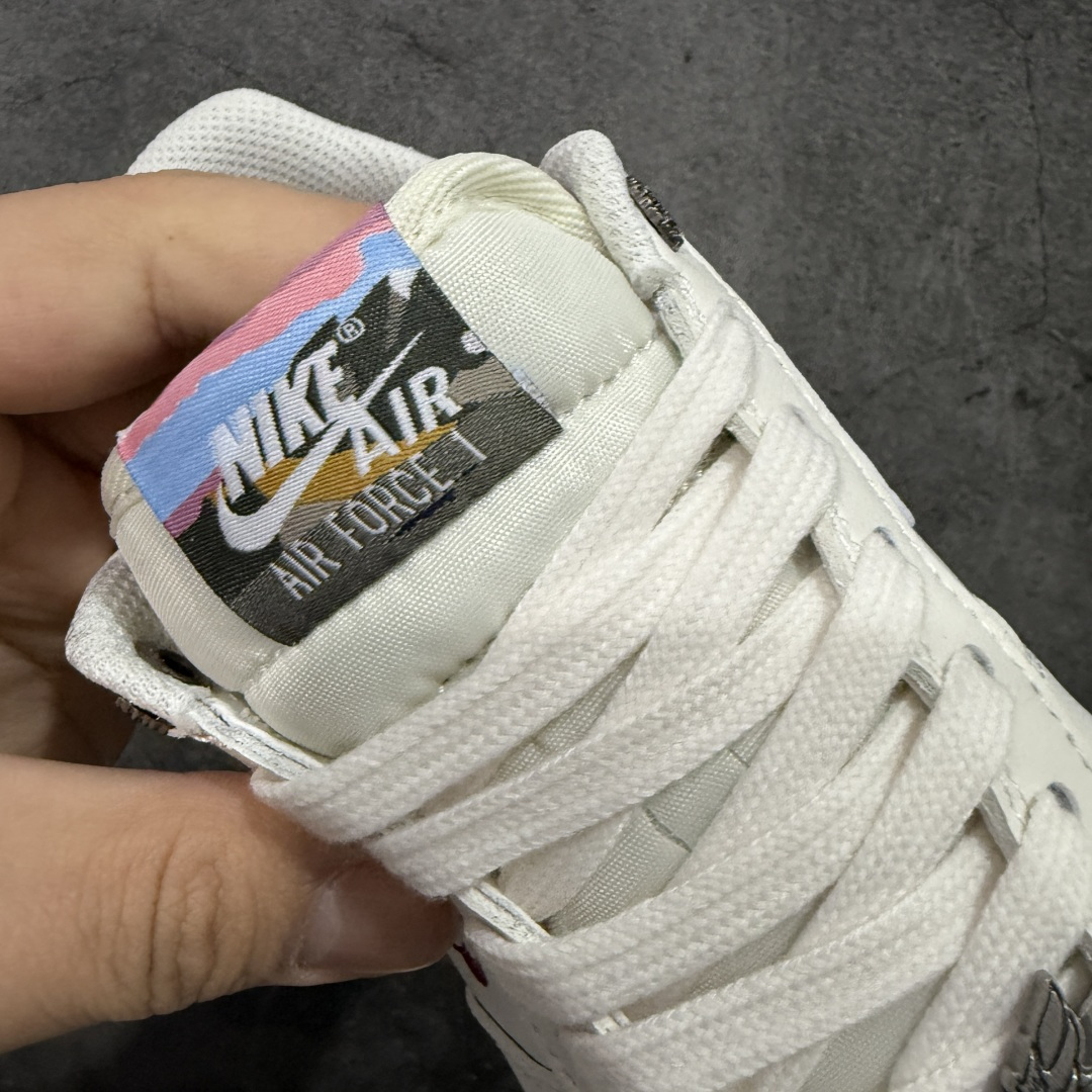 图片[6]-【礼盒版】NIke Air Force 1 ‘07 Low 空军一号低帮 马年限定 运动鞋 休闲鞋 马年定制限定大礼盒包装 折边针车 工艺难度大 原楦头原纸板 原装鞋盒 定制五金配件 内置全掌气垫 原厂鞋底 货号：IQ1119-011 尺码：36 36.5 37.5 38 38.5 39 40 40.5 41 42 42.5 43 44 44.5 45-选品中心