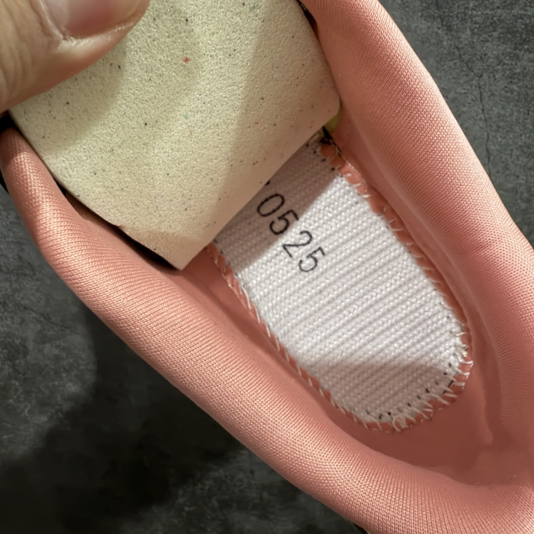 图片[8]-【绿x版本】SALOMON萨洛蒙 XT-WHISPER VOID 舒适柔软 休闲跑步鞋 男女同款 END联名 491703 28 纯原外贸平台特供订单 耗时半年巨作 #全套原纸板楦头开发 #原厂特供网布配套加持 #确保原汁原味 完美呈现版型 #原档数据独家私模五层组合大底 #男女鞋同步官方开发至46 #原装Ortholite轻量化鞋垫 #中底布带钢印编号 原厂TPU锁扣 #进口港宝加持 后跟自然饱满 还原公司包裹性 #鞋面采用SENSIFT贴合技术 #全方位贴合包裹脚型 #鞋跟部鞋底牵引设计 #提供强大的抓地性能 #更适应野外崎岖不平的道路 #基于 SALOMON 初代 XT 鞋身造型并搭载 4D ADVANCED CHASSIS™ 大底打造而成 为这款 XT-WHISPER 带来了多项足部控制与保护等功能性 如在运动过程中控制左右晃动的过程而提高稳定性、改善长途越野过程中足中到足尖的过渡、提高感知岩石的精确度以抵抗尖锐物体对脚底的伤害以及采用动态缓冲来增强穿着舒适感 从而减轻疲劳感 使 XT-WHISPER 成为一双舒适且安全的户外之履 尺码：36 36.5 37.5 38 38.5 39 40 40.5 41 42 42.5 43 44 45 46-选品中心