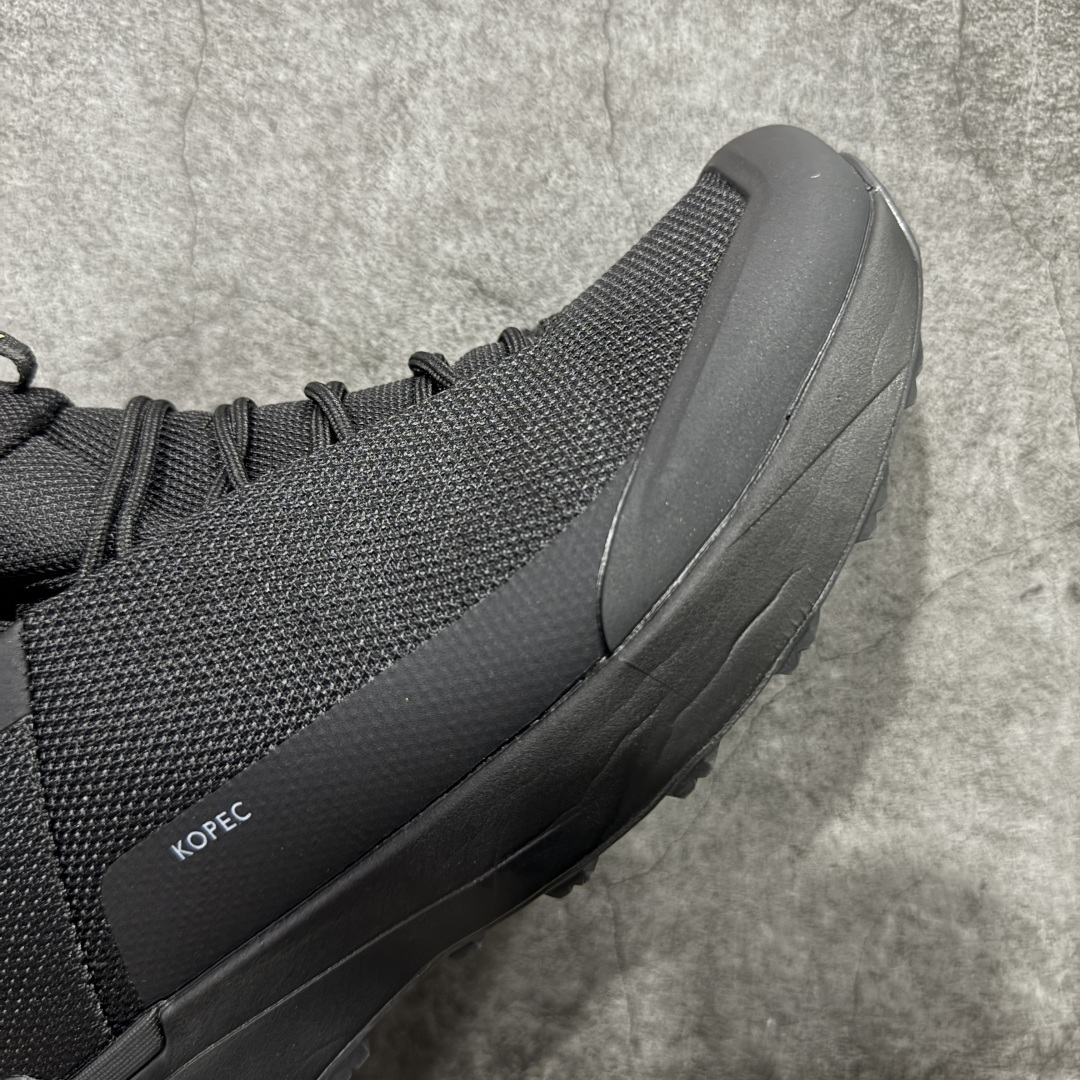 图片[6]-【公司级】始祖鸟ArcTeryx Kopec GTX M Mid 覆盖透气男越野跑鞋 中帮 正确后跟刺绣 完美细节版型 官方同步上架 适合技术路线单日徒步穿着 aeriosflgtx鞋受到长途野外跑步鞋的启发 适合在变化的地形上进行快速轻快的徒步旅行穿着，舒适而有支撑性，使您充满信心。该设计与脚部融为一体，可最大限度地减少摩擦，gore-tex保护膜网砂，采用gore隐形适体(invisiblefit)技术，更轻薄舒适。敏捷、稳定和技术路线上的自信源于vibram® megagrip外底、压缩eva内底以及一体的tpu。重量约：275g技术特点透气轻量耐磨鞋子鞋外底结构vibram®megagripM橡胶化合材料耐用柔软鞋子结构tpu鞋头可防磨损压缩eva泡沫内底以及一体的tpu铁芯提高了灵活性和稳定性，使您充满信心鞋子衬垫结构4mm厚ortholiteM3d模制插片材料gore-tex薄膜tpu高耐磨保护膜cordura® MX 尺码：39-45 编码： ABC370380-选品中心