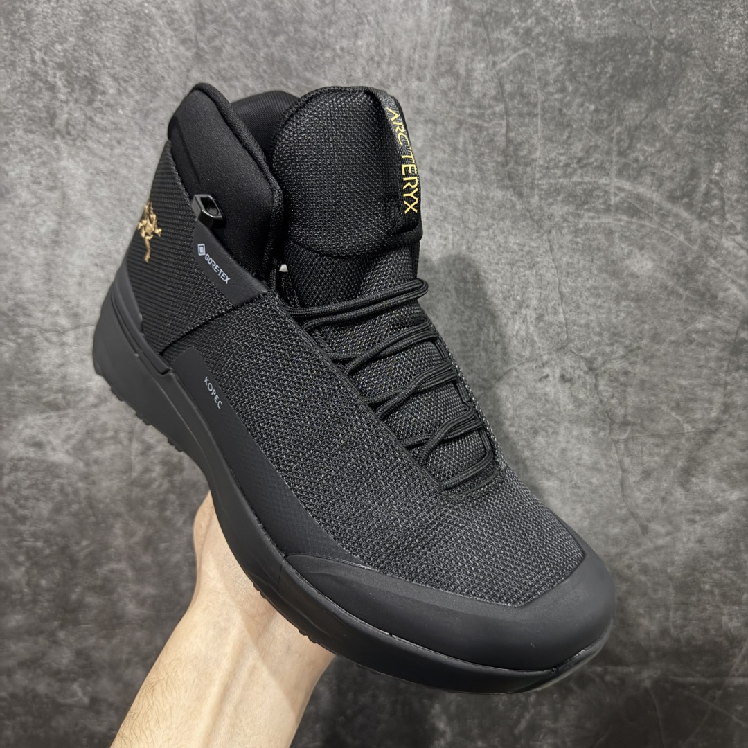 图片[3]-【公司级】始祖鸟ArcTeryx Kopec GTX M Mid 覆盖透气男越野跑鞋 中帮 正确后跟刺绣 完美细节版型 官方同步上架 适合技术路线单日徒步穿着 aeriosflgtx鞋受到长途野外跑步鞋的启发 适合在变化的地形上进行快速轻快的徒步旅行穿着，舒适而有支撑性，使您充满信心。该设计与脚部融为一体，可最大限度地减少摩擦，gore-tex保护膜网砂，采用gore隐形适体(invisiblefit)技术，更轻薄舒适。敏捷、稳定和技术路线上的自信源于vibram® megagrip外底、压缩eva内底以及一体的tpu。重量约：275g技术特点透气轻量耐磨鞋子鞋外底结构vibram®megagripM橡胶化合材料耐用柔软鞋子结构tpu鞋头可防磨损压缩eva泡沫内底以及一体的tpu铁芯提高了灵活性和稳定性，使您充满信心鞋子衬垫结构4mm厚ortholiteM3d模制插片材料gore-tex薄膜tpu高耐磨保护膜cordura® MX 尺码：39-45 编码： ABC370380-选品中心